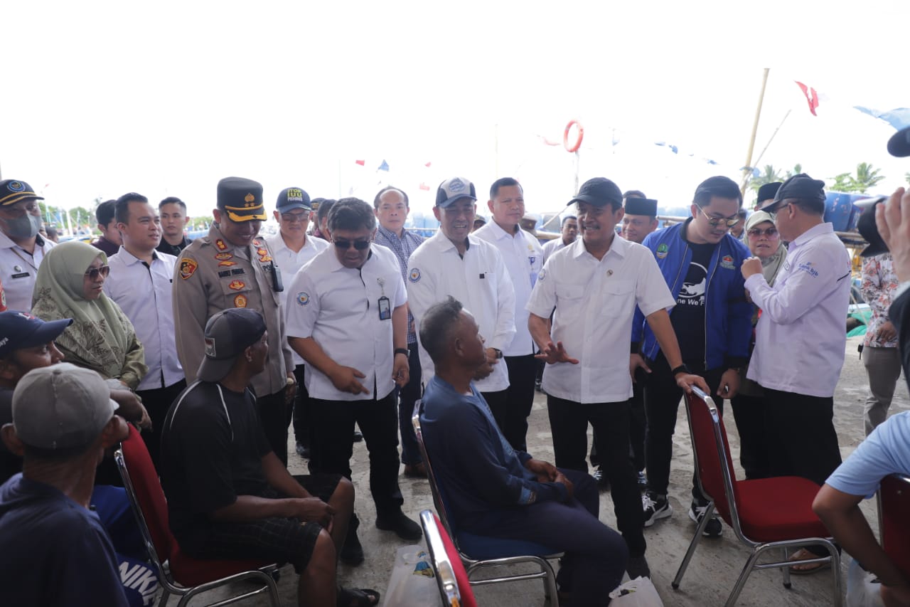 Menteri Trenggono mengunjungi Balai Besar Perikanan Budidaya Air Tawar (BBPBAT) Sukabumi yang merupakan unit pelaksana teknis Ditjen Perikanan Budidaya KKP