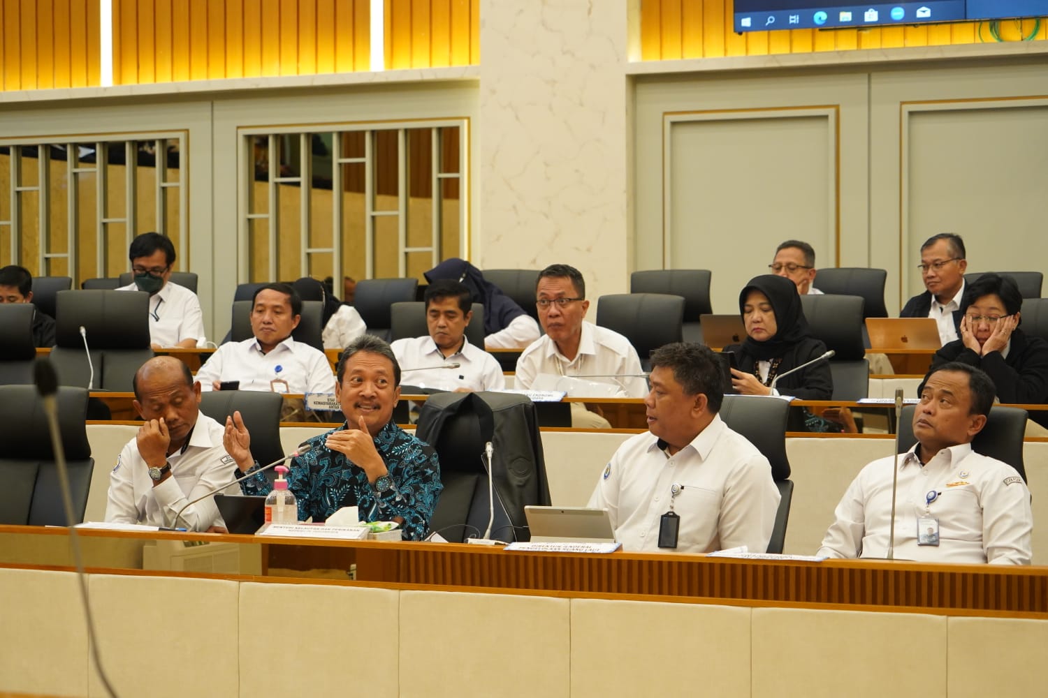 Menteri Trenggono beserta jajaran melakukan Rapat Kerja dengan Komisi IV DPR-RI di Gedung DPR