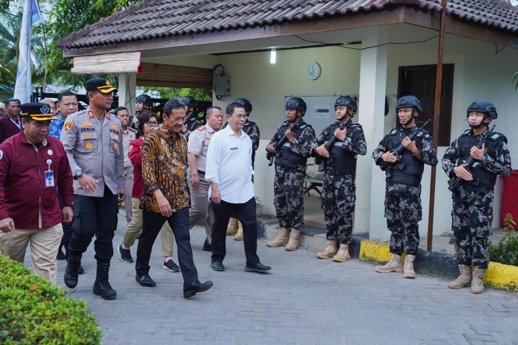 Menteri Sakti Wahyu Trenggno langsung menuju Pelabuhan Perikanan Samudera (PPS) Belawan untuk meninjau produktivitas perikanan