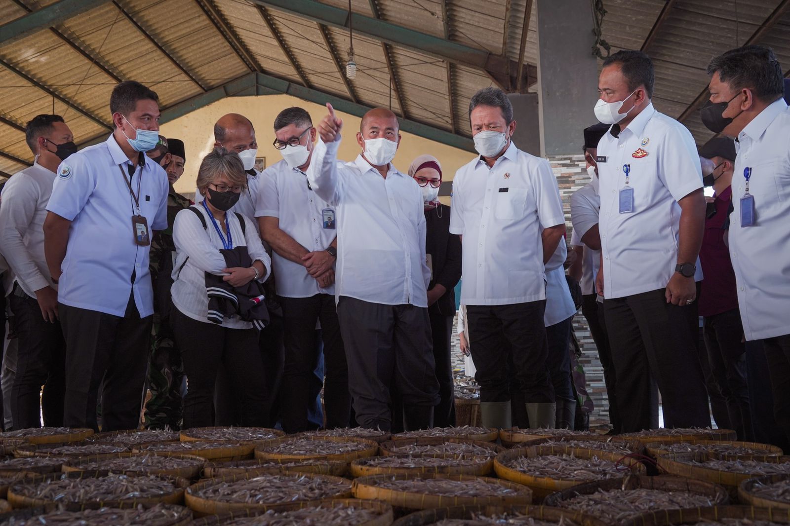 Peninjauan Pangkalan Pendaratan Ikan (PPI) Dadap di Indramayu, Jawa Barat bersama Ibu Nina Agustina Bupati Indramayu (Kamis, 15/4/22)