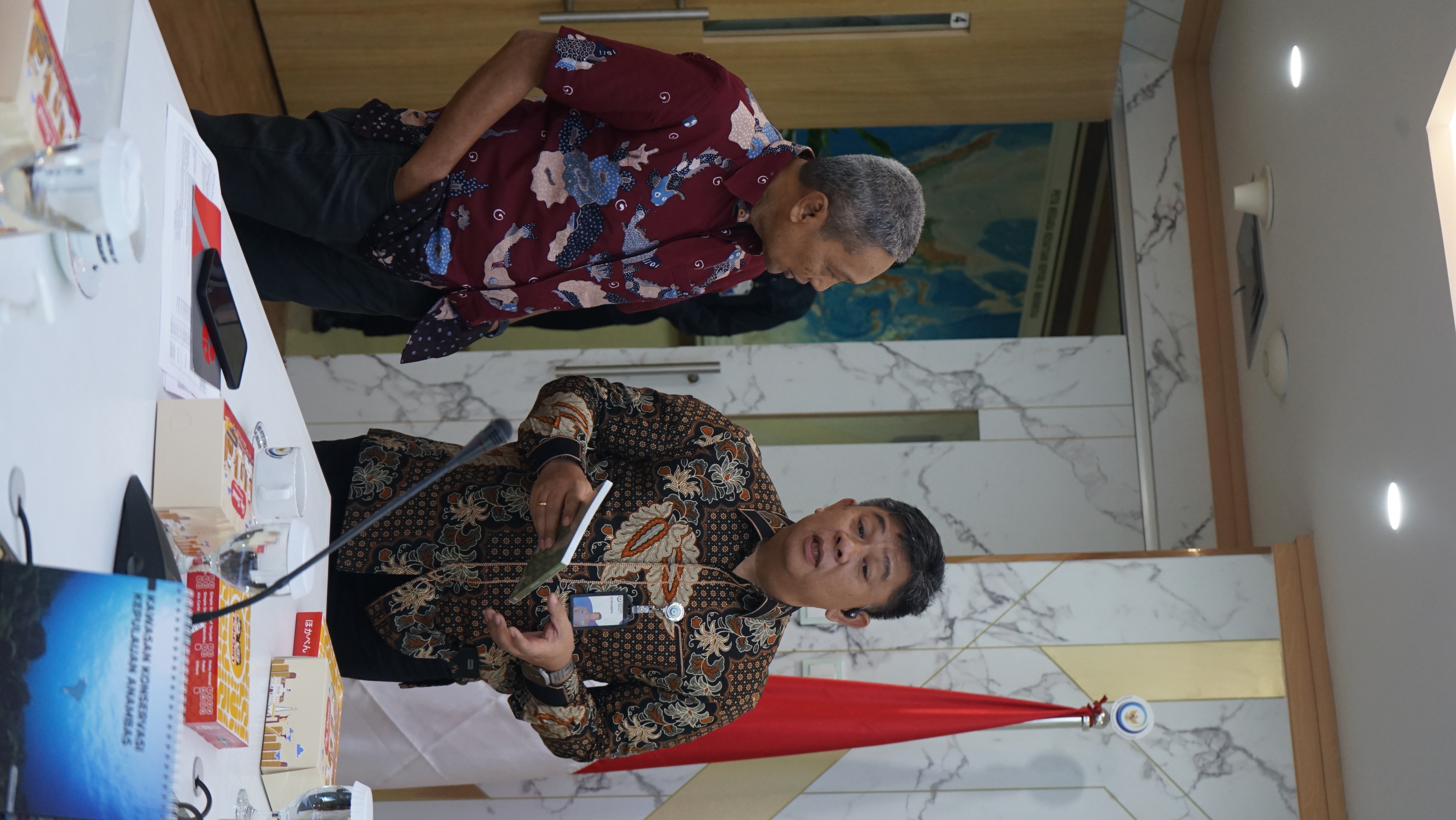 Kunjungan Tim Konservasi Indonesia (KI) dengan Ditjen PKRL terkait Side Event OOC, Jakarta (21/2).