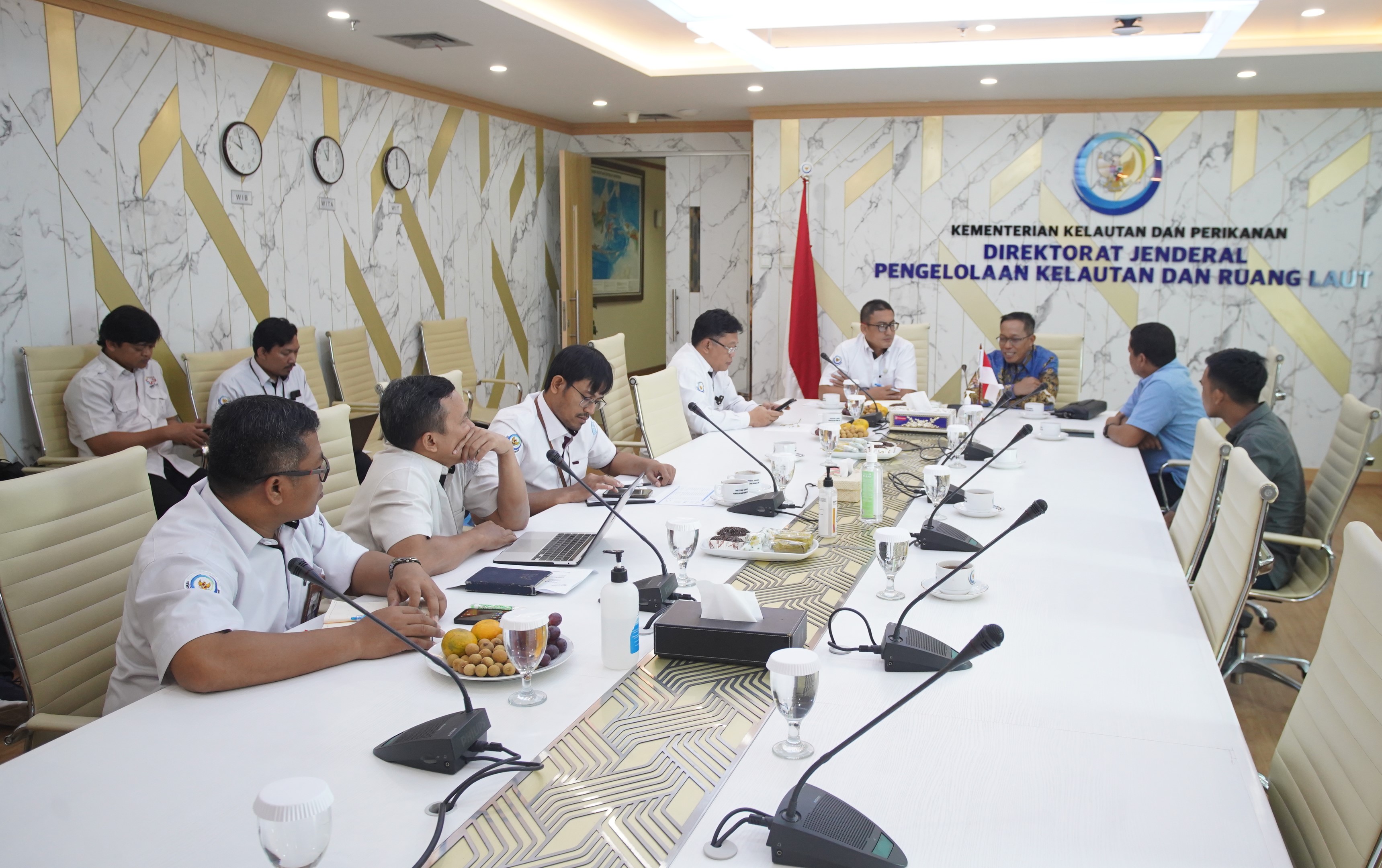 Audiensi Bupati Lombok Timur ke Ditjen PKRL dalam rangka penyelarasan program sektor Kelautan, Jakarta (11/01).