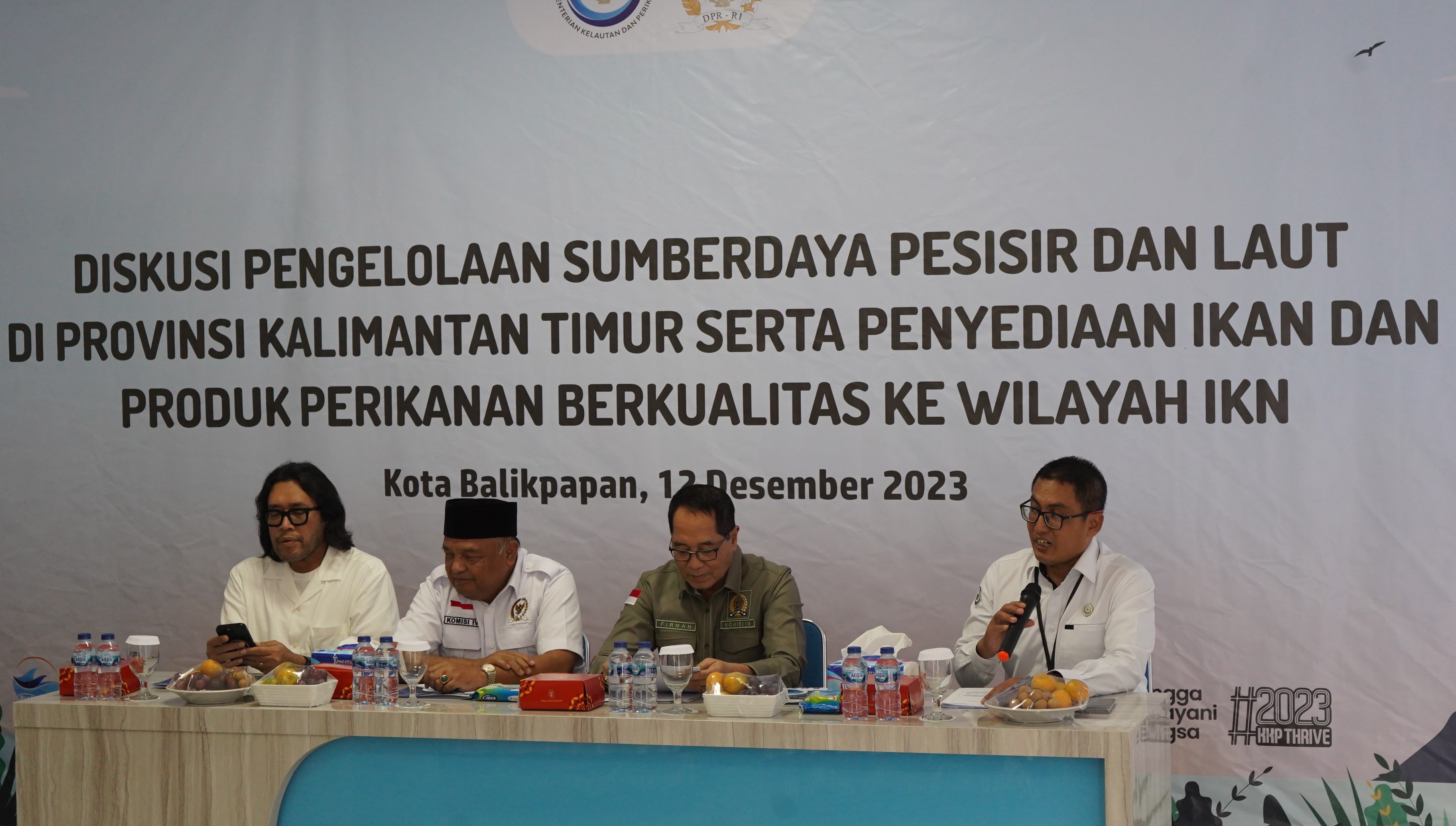 Kunjungan kerja Reses Pimpinan dan Anggota Komisi IV DPR RI ke Kantor Wilker BPSPL Pontianak di Balikpapan, (12/12).