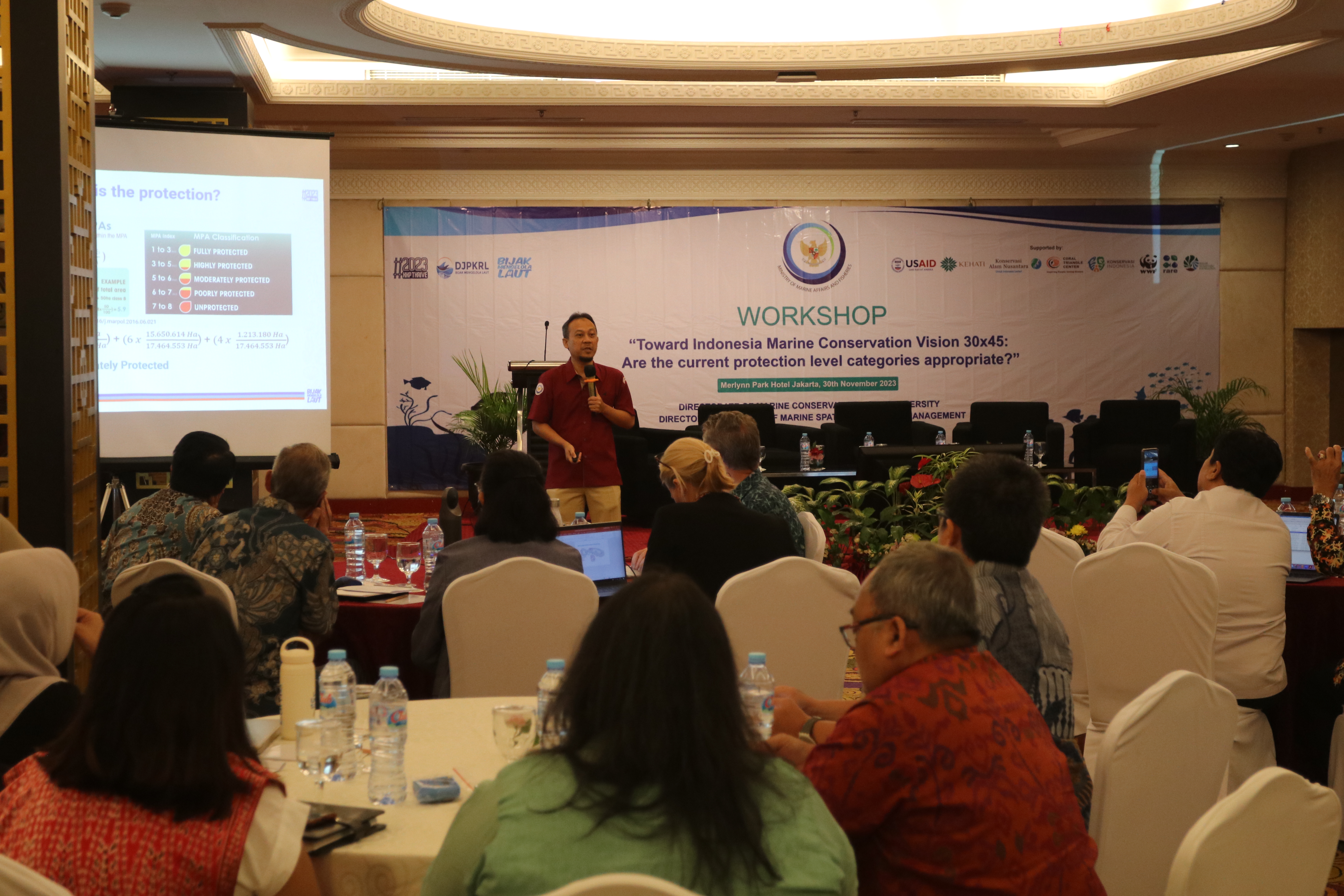 Seminar Internasional ”Towards Indonesia Marine Conservation Vision 30by45: Are the current protection level categories appropriate?”, Jakarta (30/11).