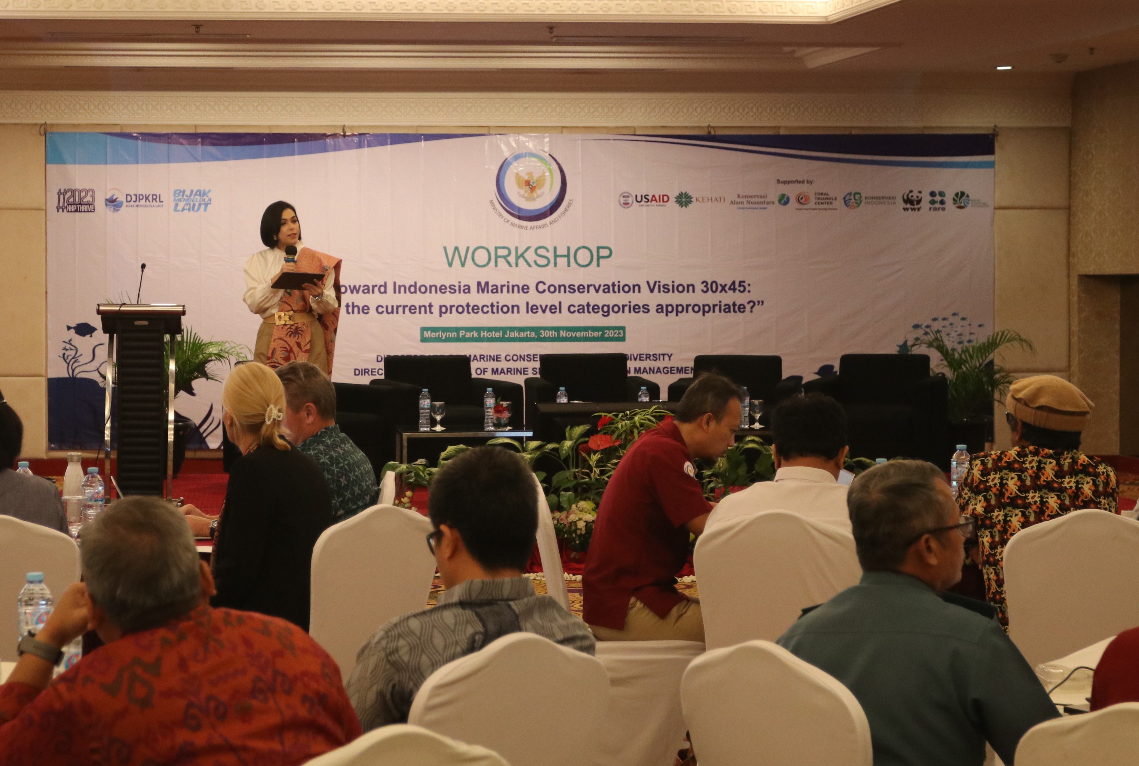 Seminar Internasional ”Towards Indonesia Marine Conservation Vision 30by45: Are the current protection level categories appropriate?”, Jakarta (30/11).