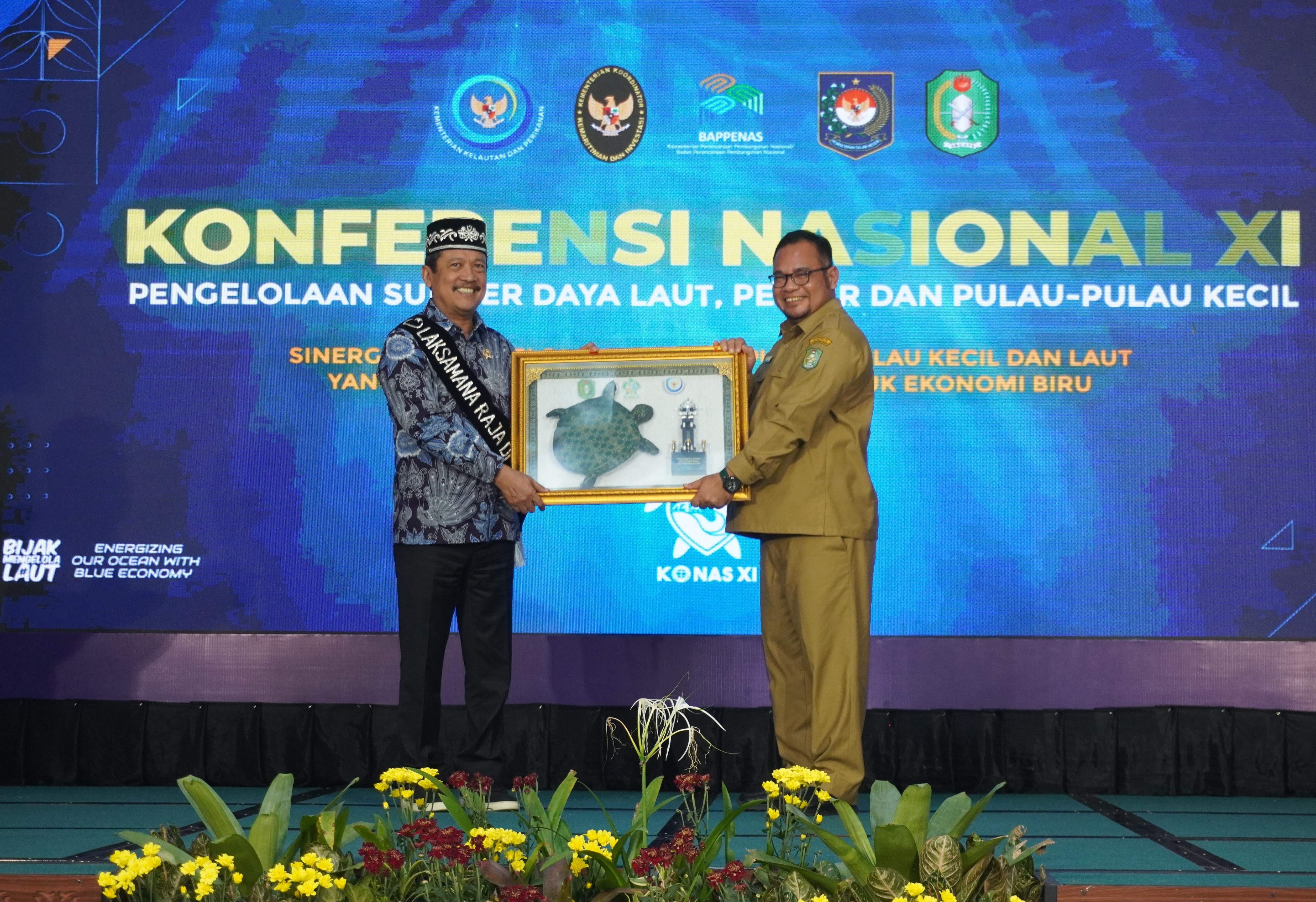 Puncak Acara Konferensi Nasional Pengelolaan Sumber Daya Laut, Pesisir dan Pulau-Pulau Kecil Ke-11 di Pontianak - Kalimantan Barat, (28/11).