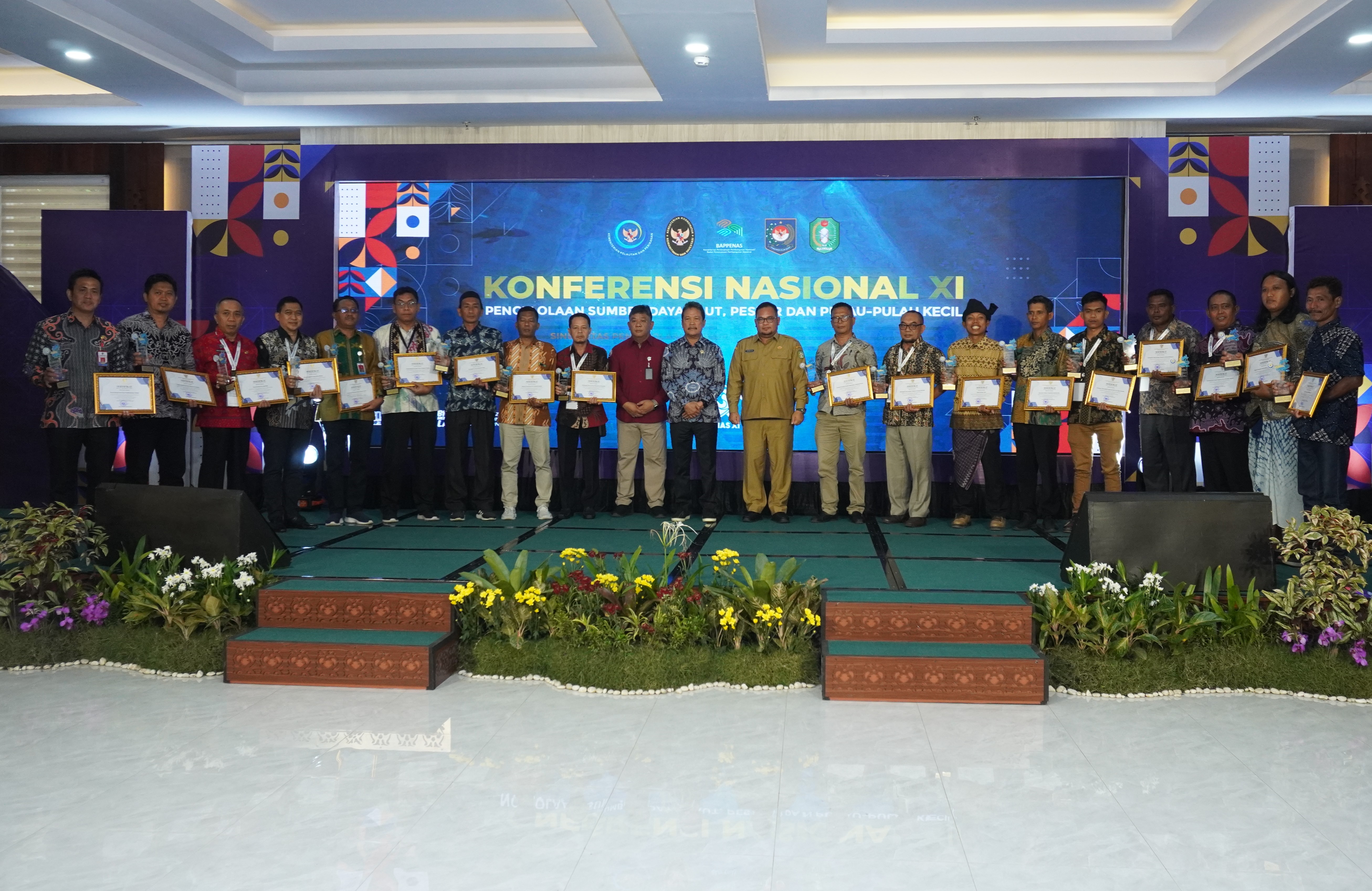 Puncak Acara Konferensi Nasional Pengelolaan Sumber Daya Laut, Pesisir dan Pulau-Pulau Kecil Ke-11 di Pontianak - Kalimantan Barat, (28/11).