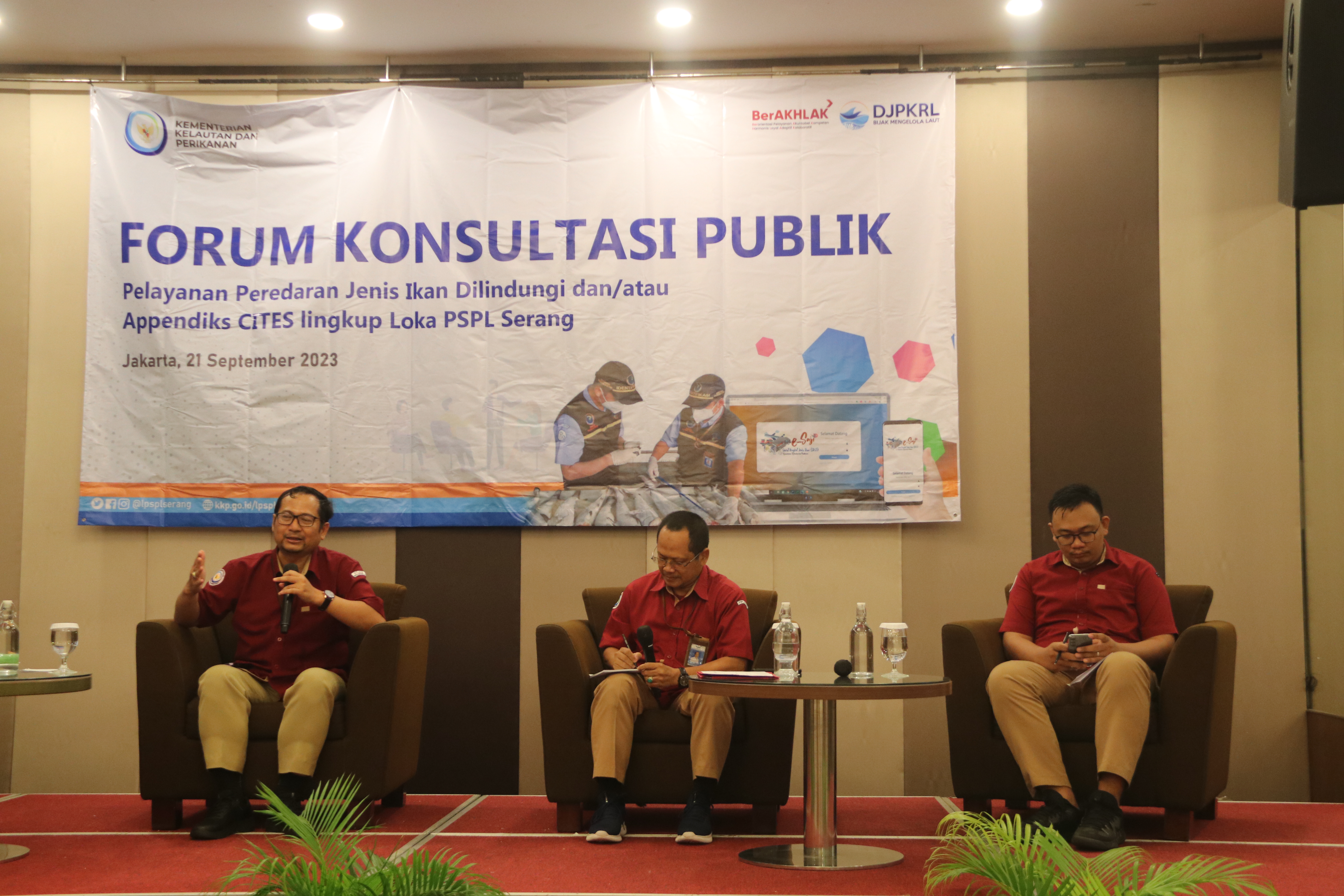 Forum Konsultasi Publik Pelayanan Peredaran Jenis Ikan Dilindungi dan/atau Appendik Cites Lingkup Loka PSPL Serang, Jakarta (21/9).