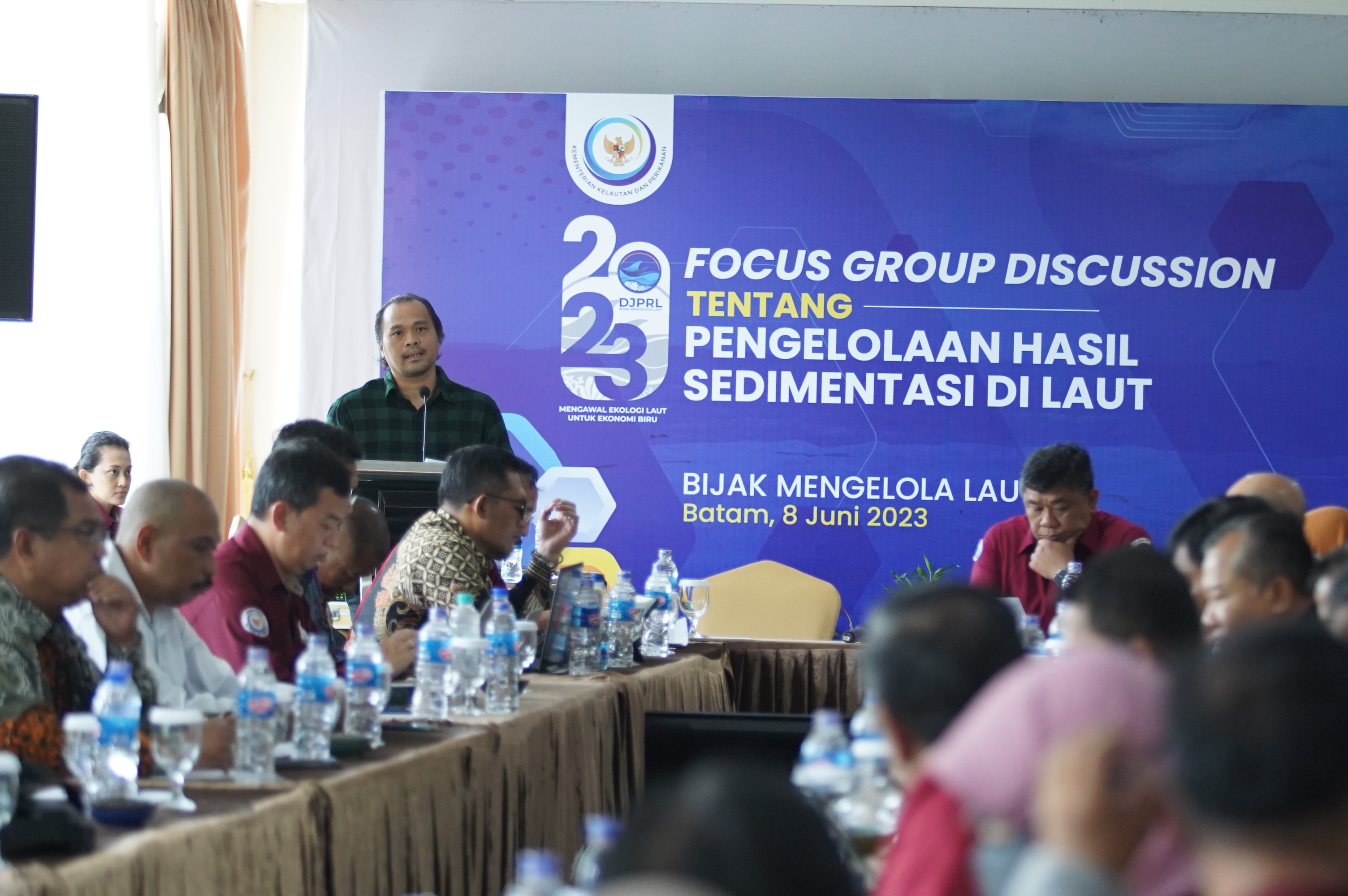 FGD tentang Pengelolaan Hasil Sedimentasi di Laut, Batam (8/6).