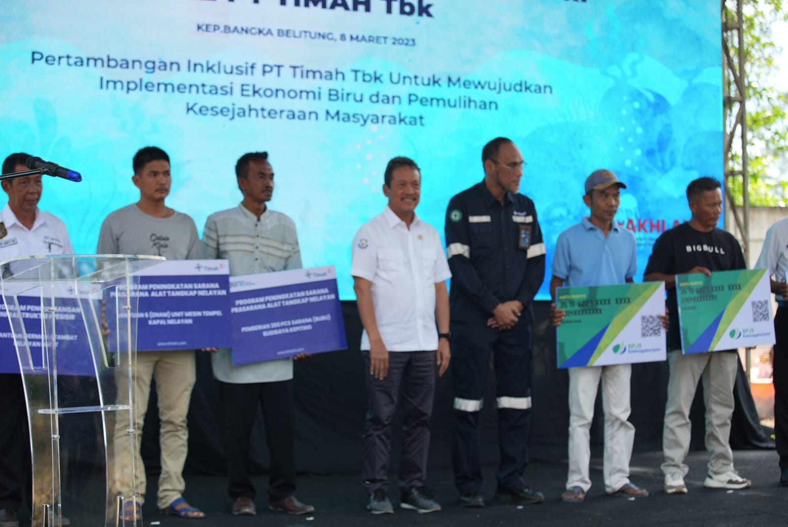 Kunjungan Kerja Menteri Kelautan dan Perikanan dan penyerahan dokumen Kesesuaian Kegiatan Pemanfaatan Ruang Laut (KKPRL), Bangka (8/2)