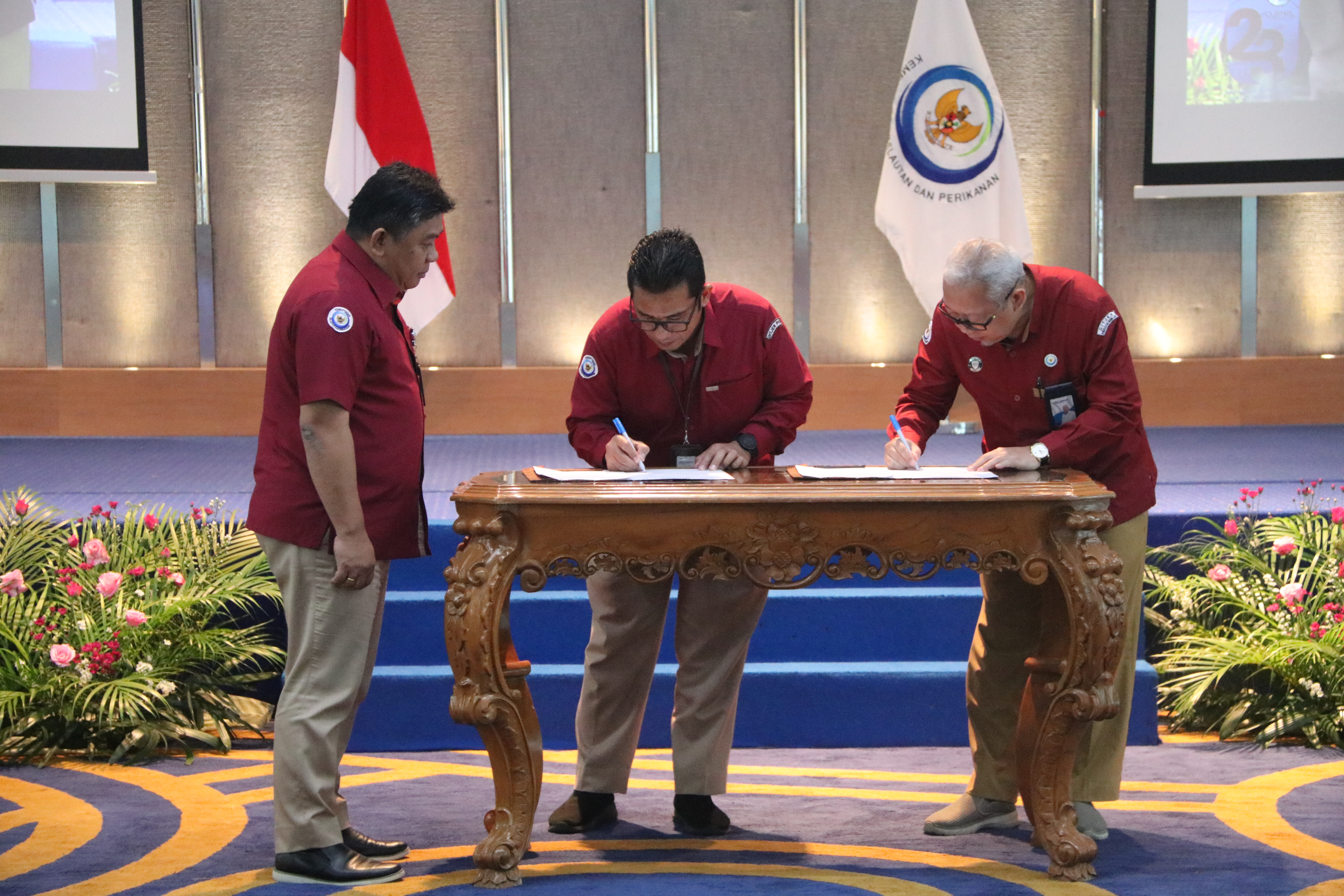 Penandatanganan Perjanjian Kinerja tahun 2023 Lingkup Ditjen Pengelolaan Ruang Laut, Jakarta (2/2)