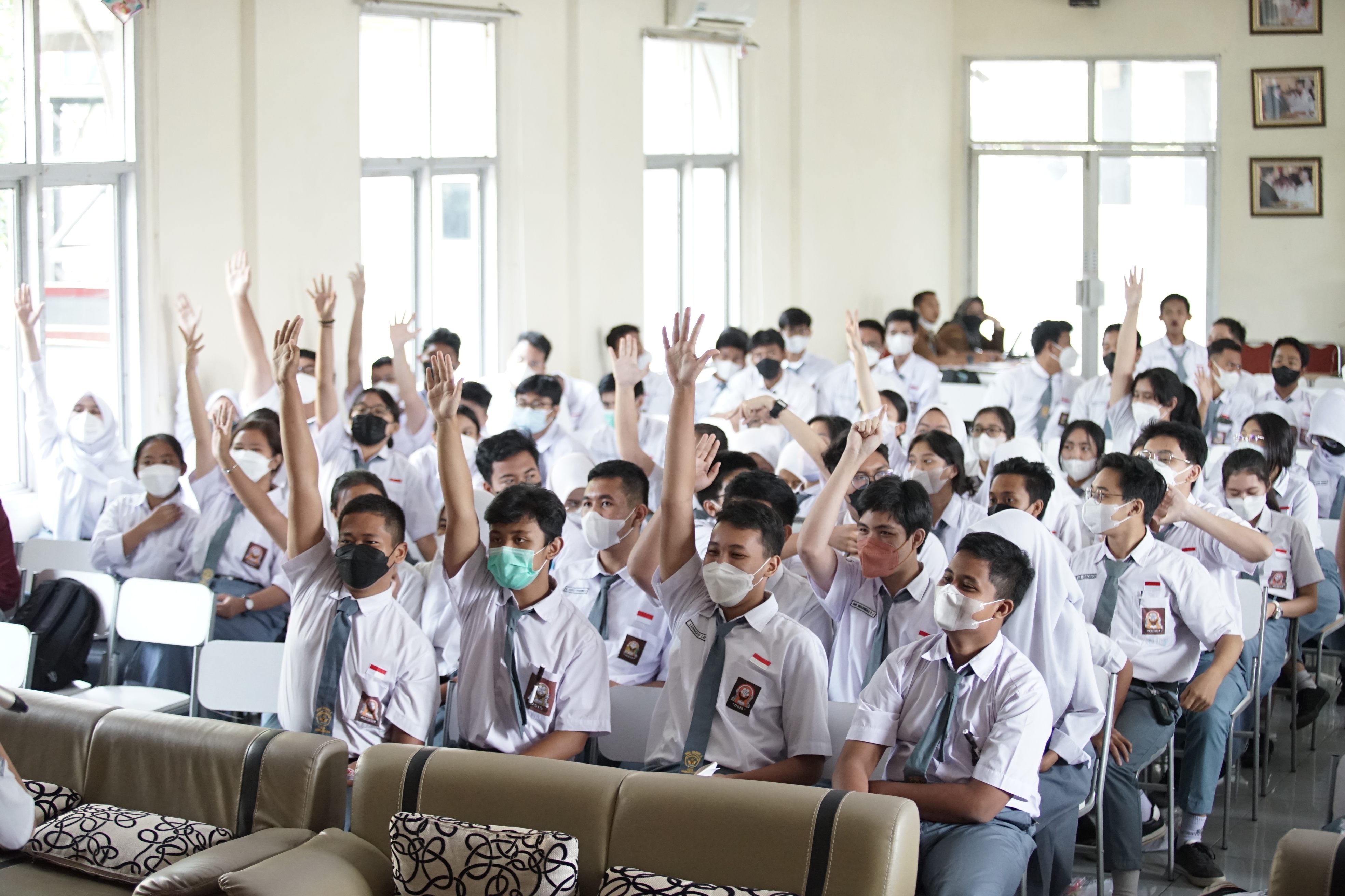 learning session goes to School Marine Haritage gallery di SMA 2 Kota Tangerang Selatan (30/8)