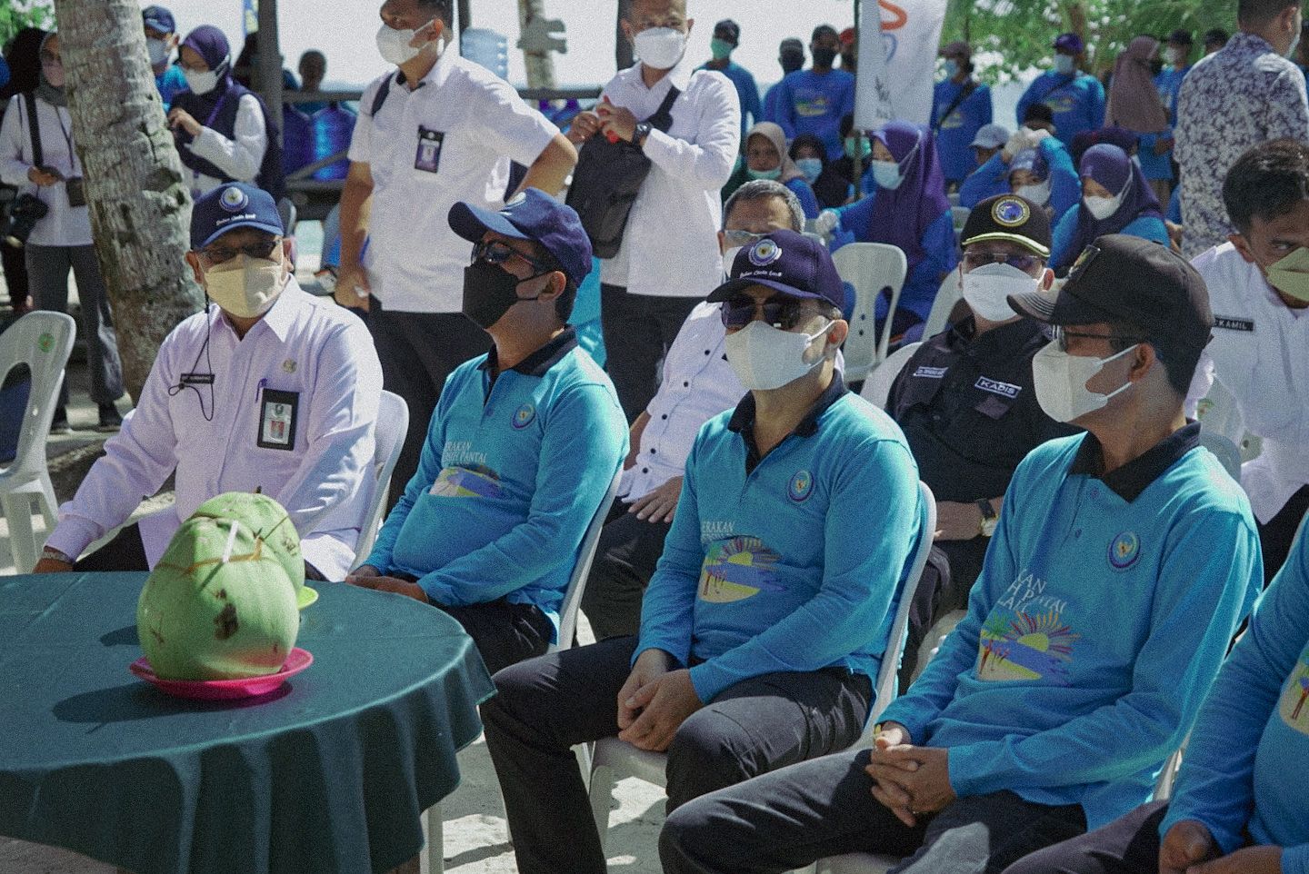 Gerakan Bersih Pantai dan Laut (GBPL) di Pantai Nongsa, Kota Batam, Kamis (17/3)