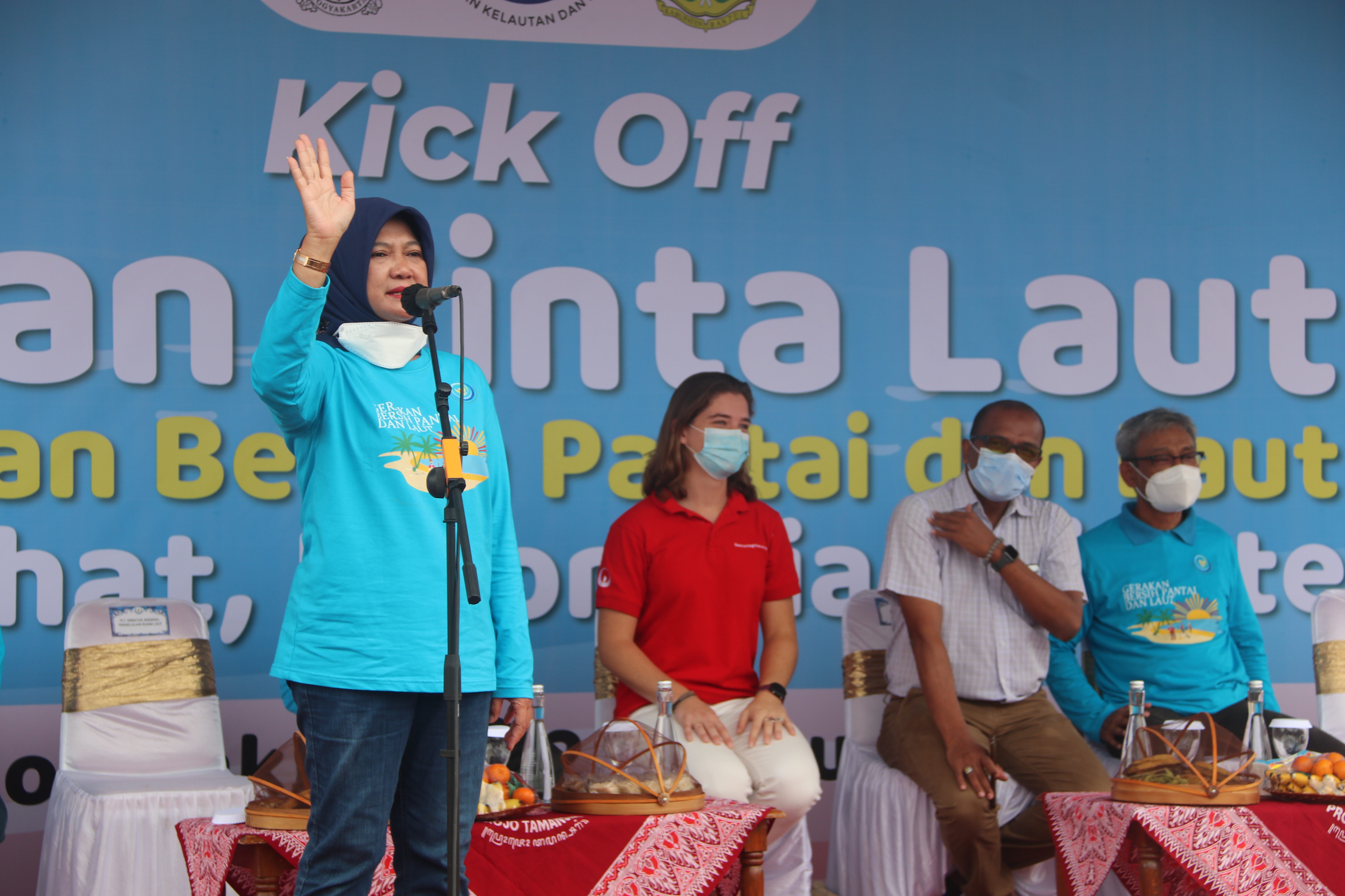 Gerakan Bersih Pantai dan Laut, Yogyakarta (28/1).