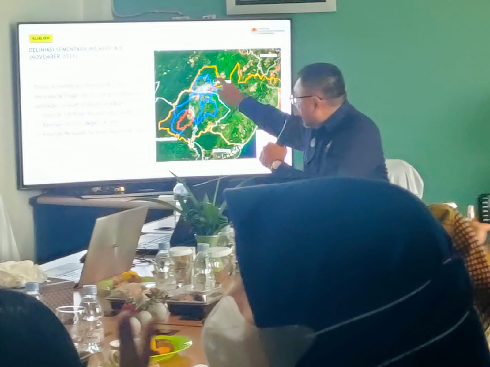 Direktorat Jenderal Pengelolaan Ruang Laut (Ditjen PRL) mendampingi Komisi IV DPR RI melaksanakan kunjungan kerja ke Prov. Kalimantan Timur (18/12)