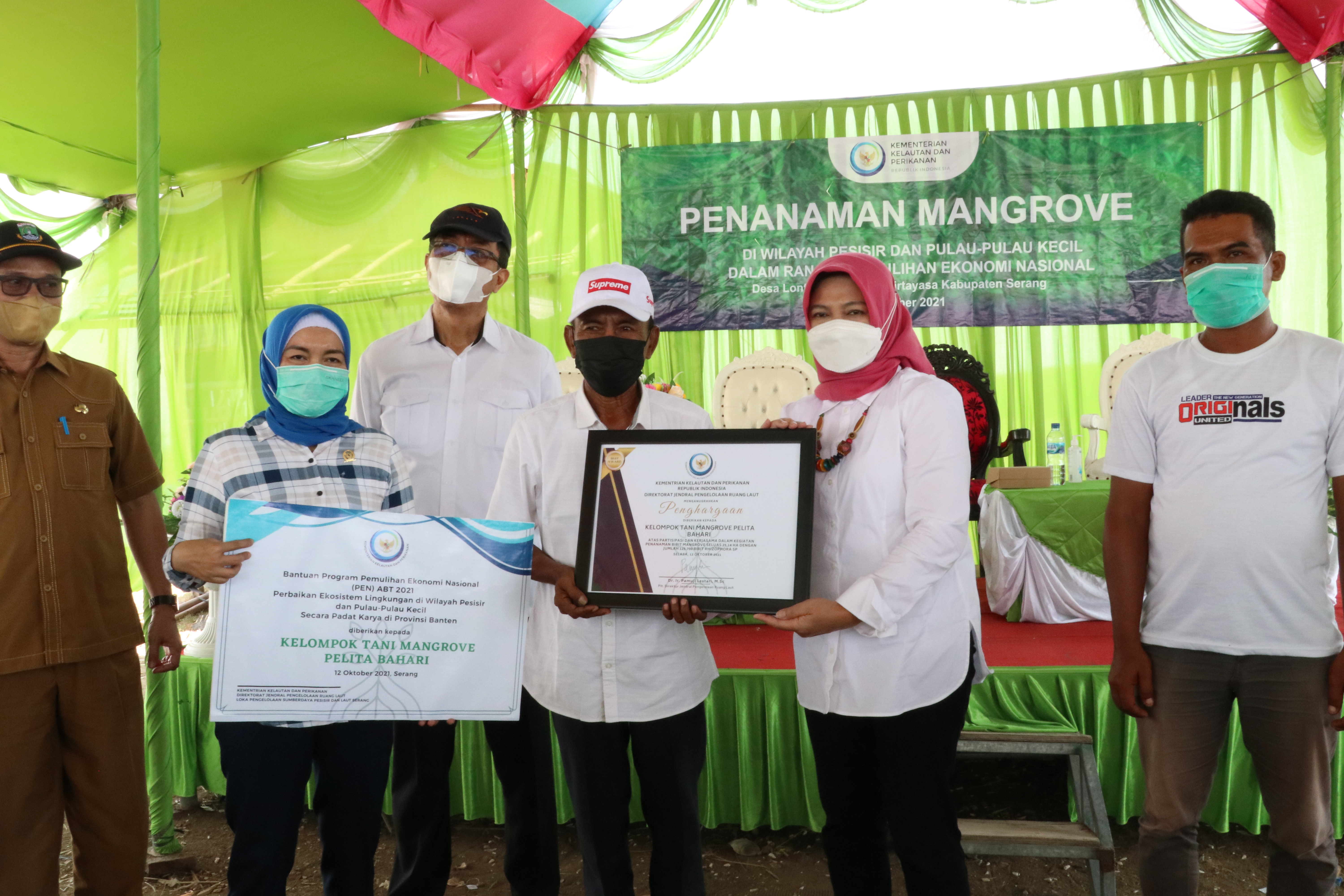 Launching Penanaman mangrove di Desa Lontar, Kec. Tirtayasa, Kab. Serang (12/10)