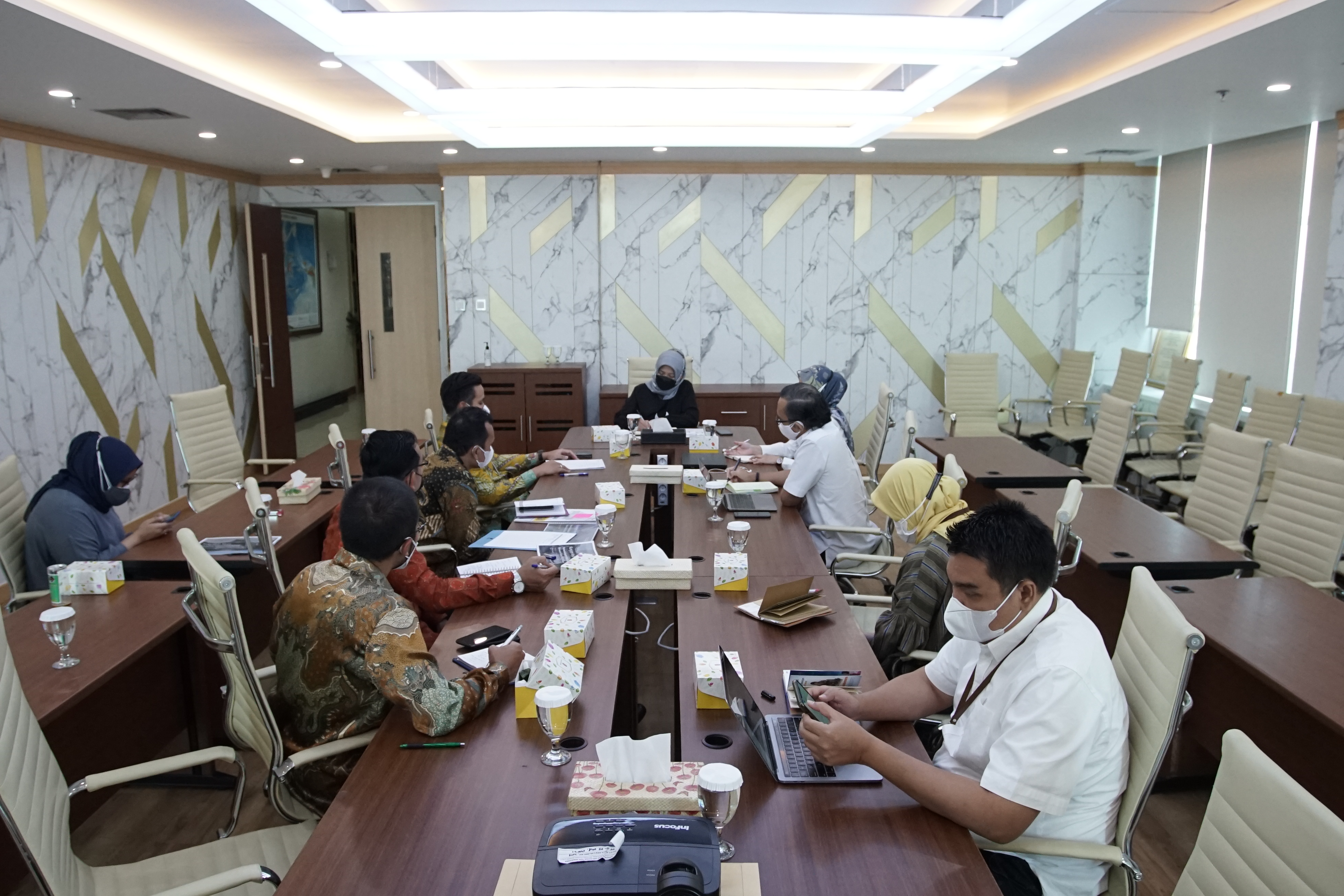 Plt. Dirjen PRL dan jajaran menerima kunjungan Bupati kendal dan tim, Jakarta (8/9).