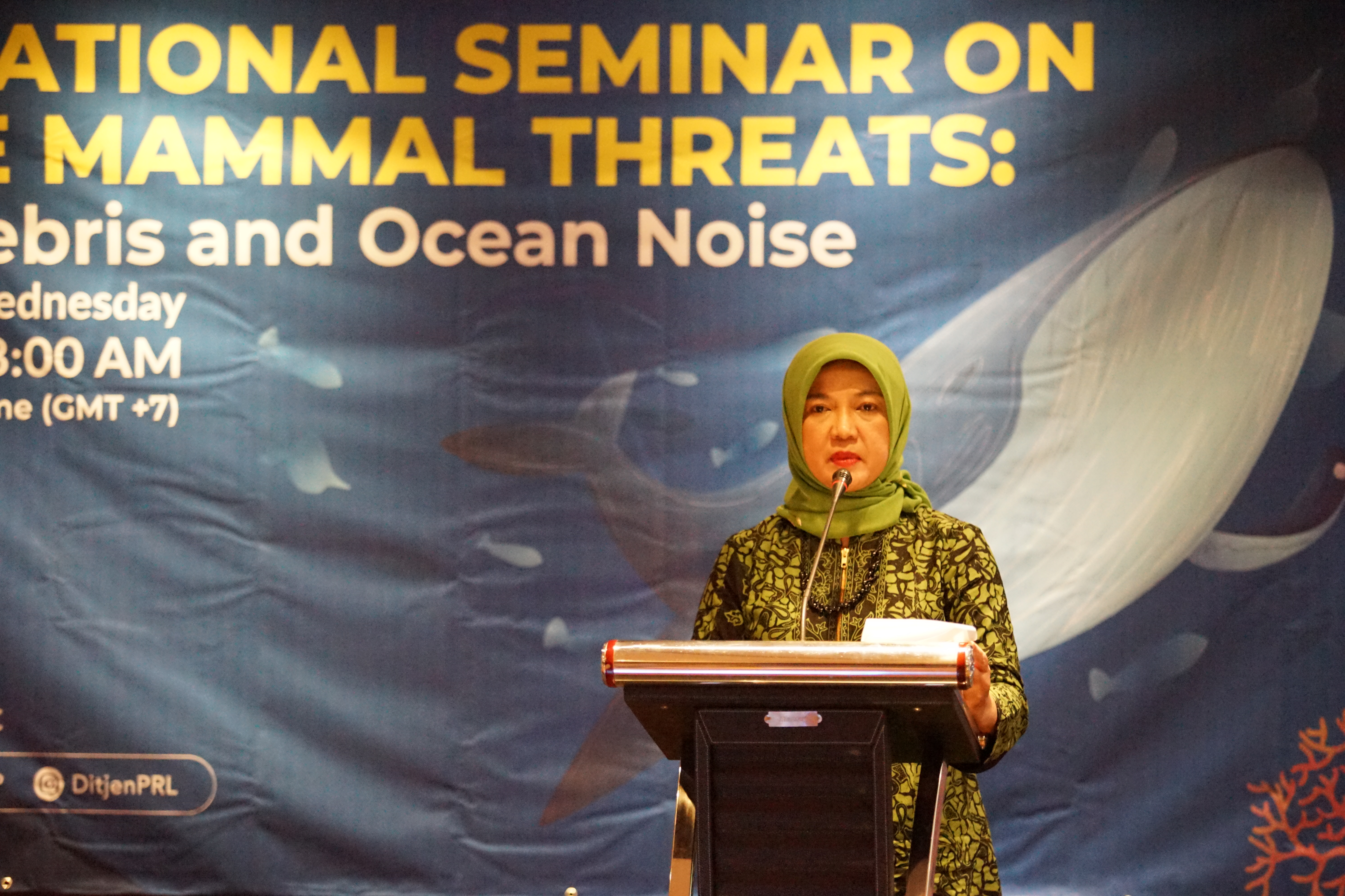 Seminar Internasional tentang ancaman terhadap mamalia laut : sampah dan kebisingan di laut, (30/6)