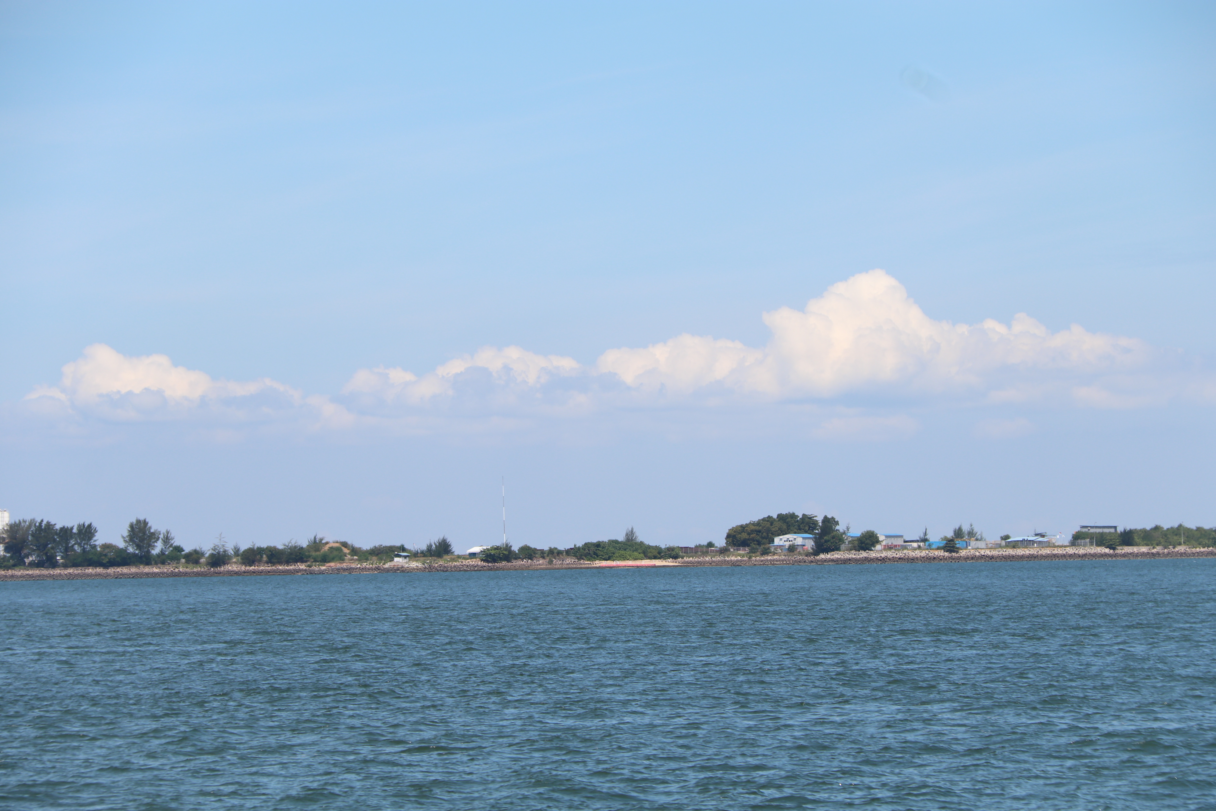 Kujungan ke pulau kecil terluar Pulau Putri dan Pulau Nipa di Prov. Kepulauan Riau (16-17/6)