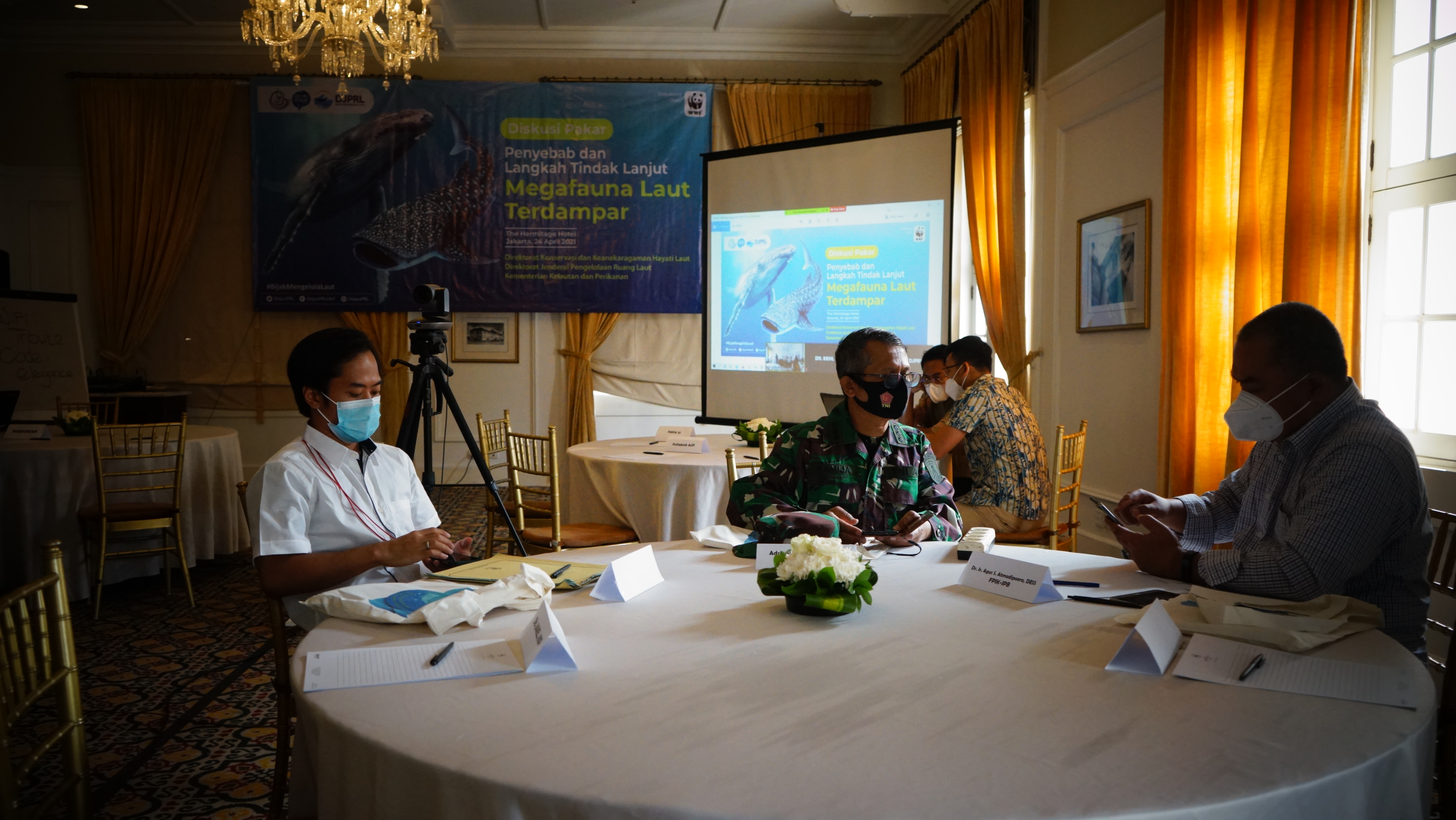 Diskusi Pakar Penyebab dan Langkah Tindak Lanjut Megafauna Laut Terdampar, Jakarta (24/4)