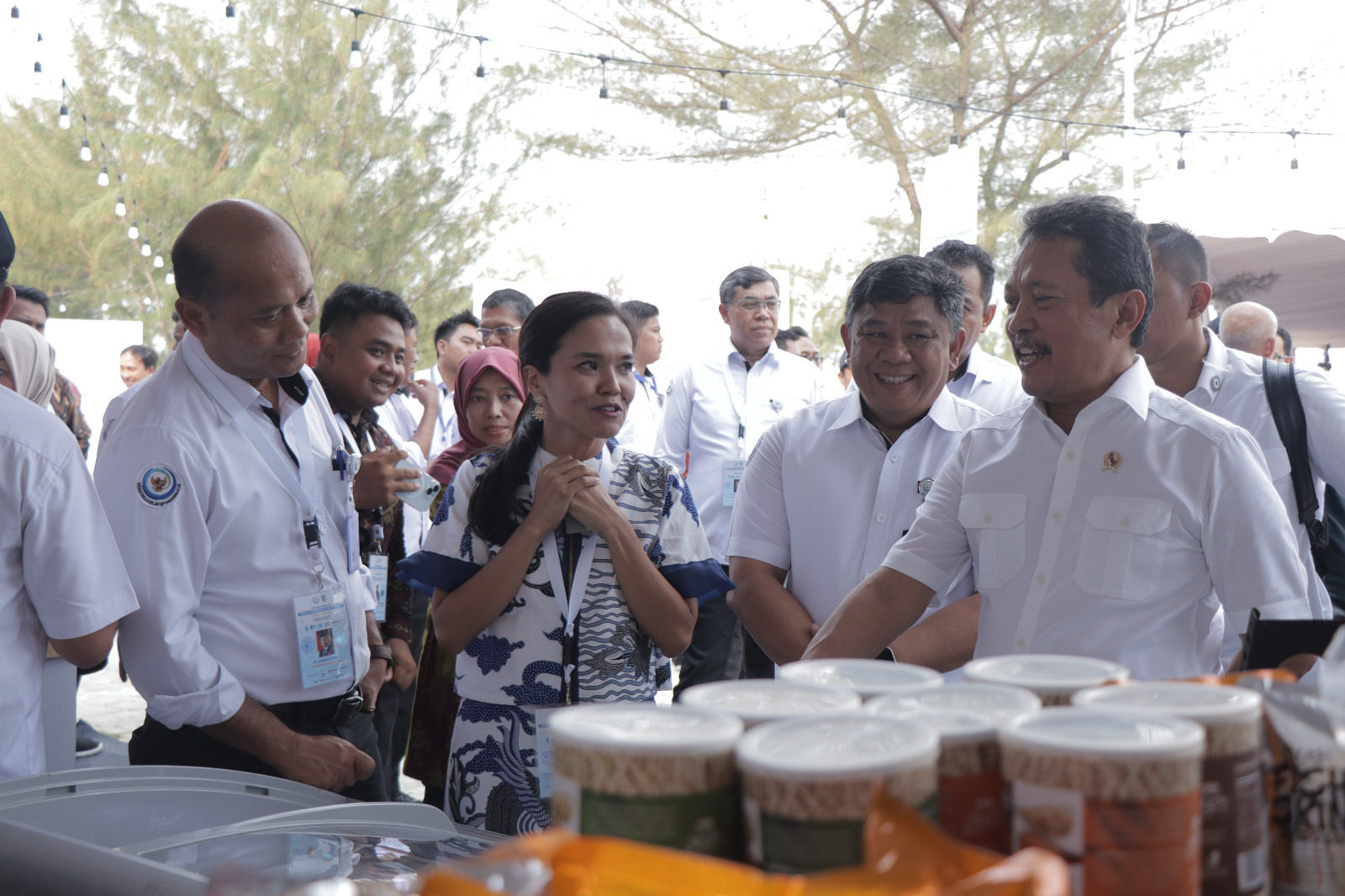 Puncak Apresiasi Gerakan Nasional Bulan Cinta Laut (Gernas BCL) di THP Kenjeran, Surabaya, Jawa Timur