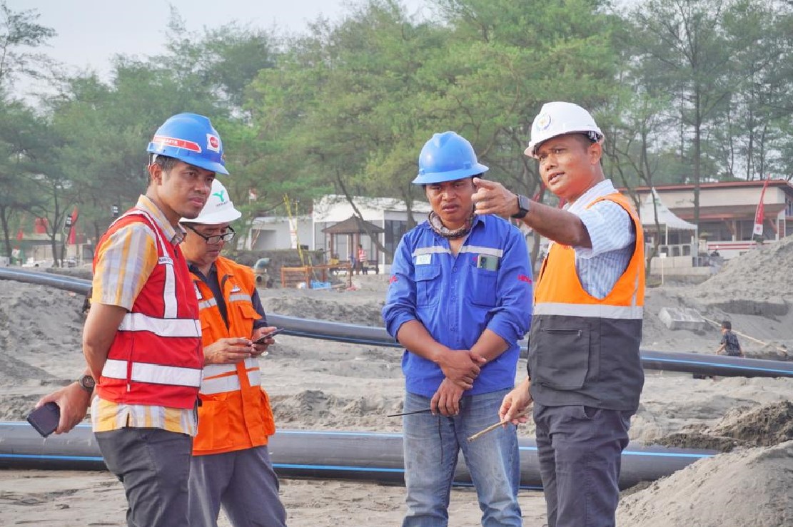 DIRJEN PB MENINJAU LOKASI PEMBANGUNAN KAWASAN BUDIDAYA UDANG DI KEBUMEN