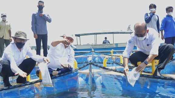 Dirjen PB meresmikan kampung perikanan budidaya lobster di Kab. Lombok Timur (26/03/22)