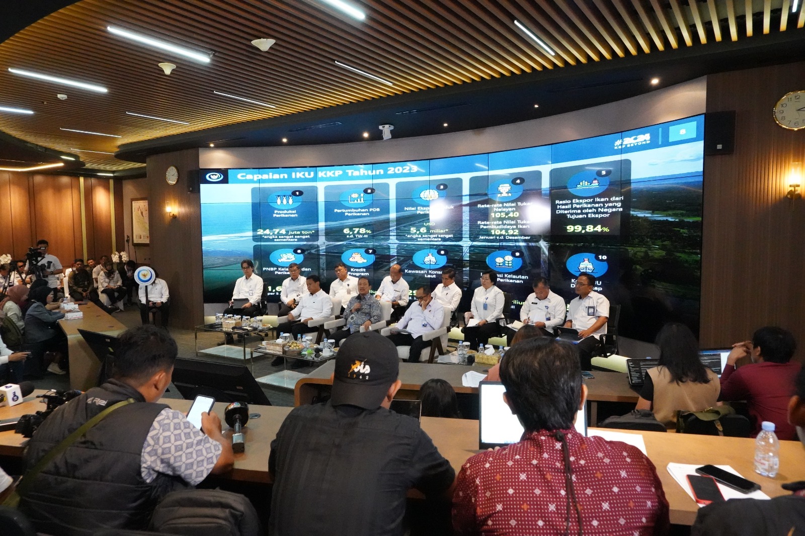 Konferensi Pers Outlook dan Program Prioritas Sektor Kelautan dan Perikanan Tahun 2024