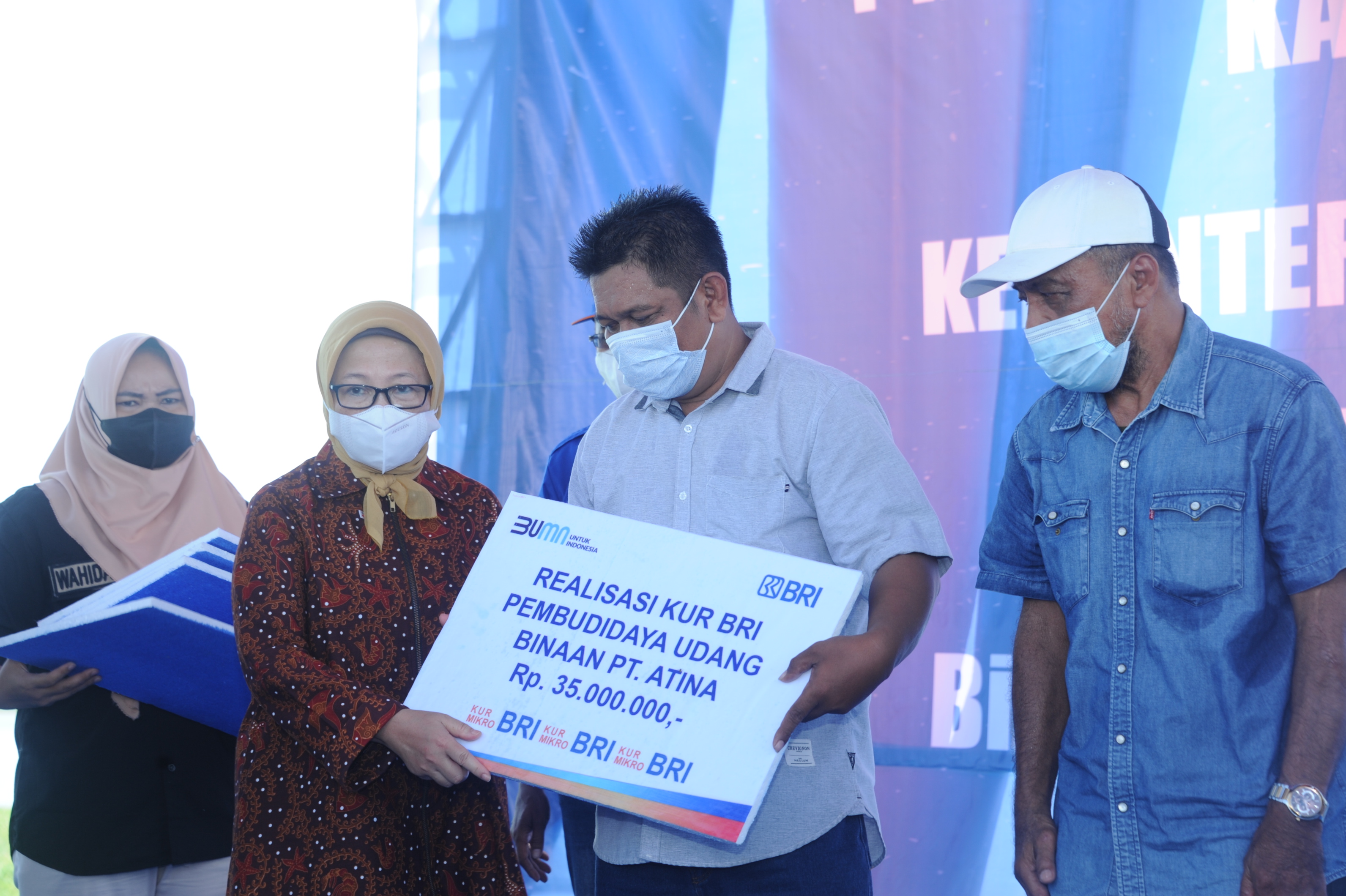 Kick Off Perluasan Kredit Usaha Rakyat (KUR) Berbasis Klaster untuk Kmoditas Udang Windu