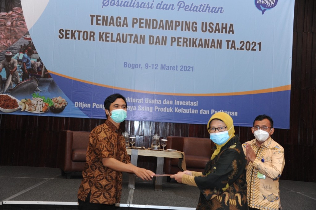 Sosialisasi dan Pelatihan ”Tenaga Pendampingan Usaha Sektor Kelautan dan Perikanan”