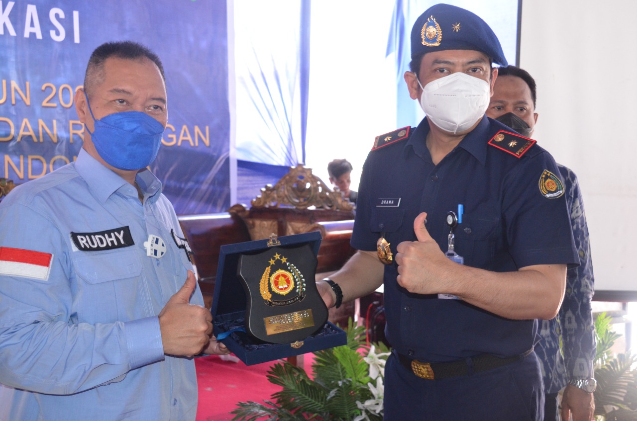 KKP Edukasi Nelayan Bima Penangkap Benih Lobster