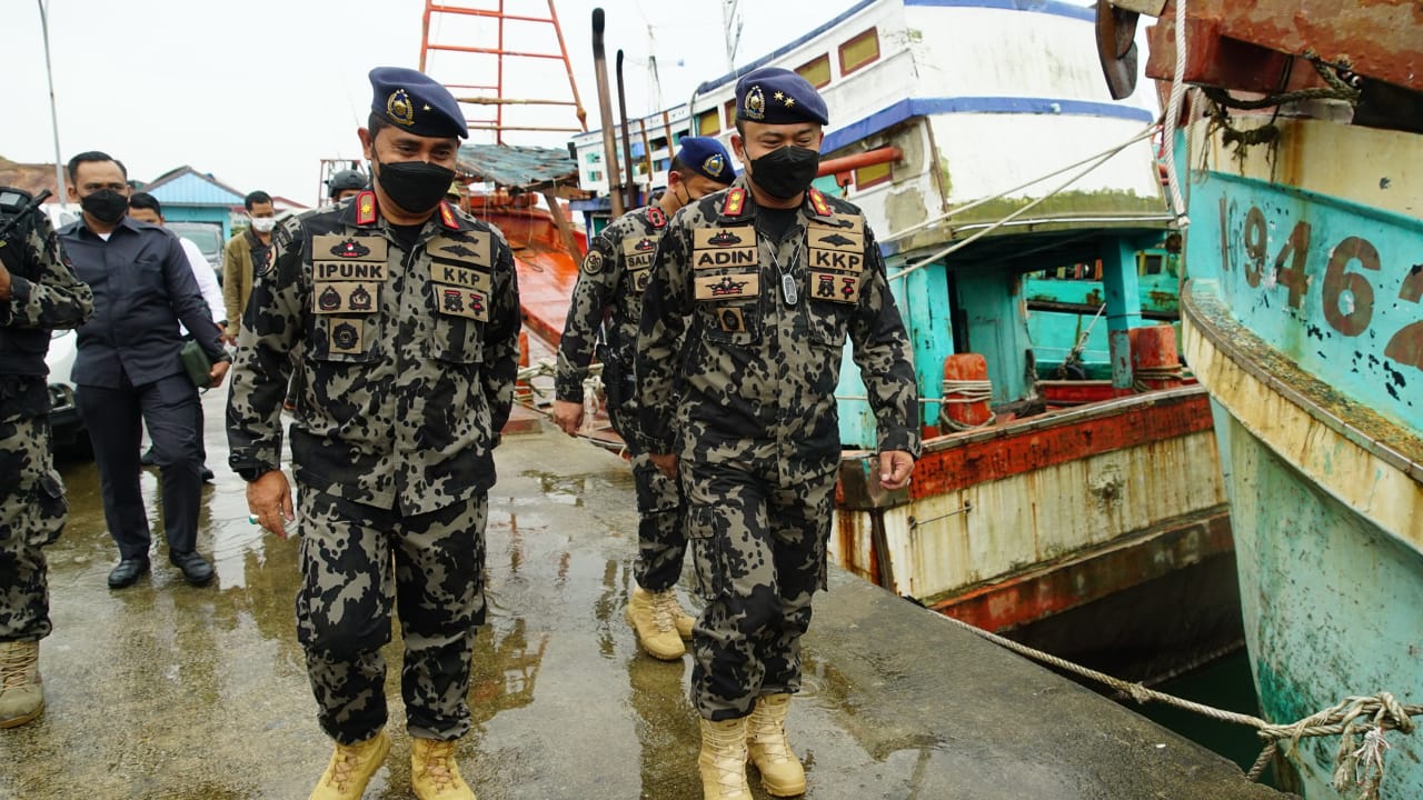 Konferensi Pers Penangkapan 2 KIA Pelaku Illegal Fishing Berbendera Vietnam di Pangkalan PSDKP Batam (22/8)