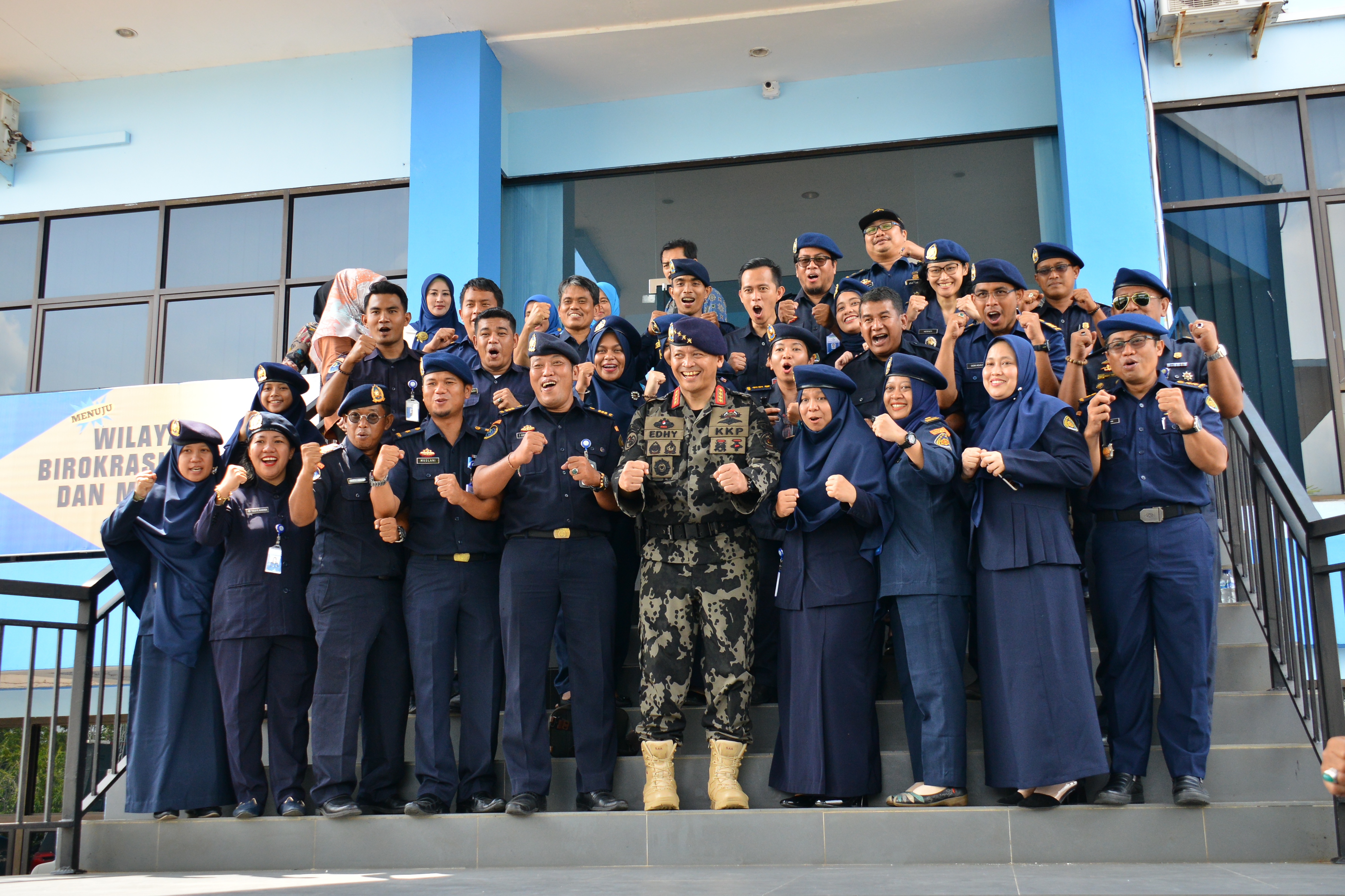 APEL SIAGA PENGAWASAN SUMBER DAYA KELAUTAN DAN PERIKANAN DIPIMPIN OLEH MENTERI KELAUTAN DAN PERIKANAN (BATAM, 13/11/2019)