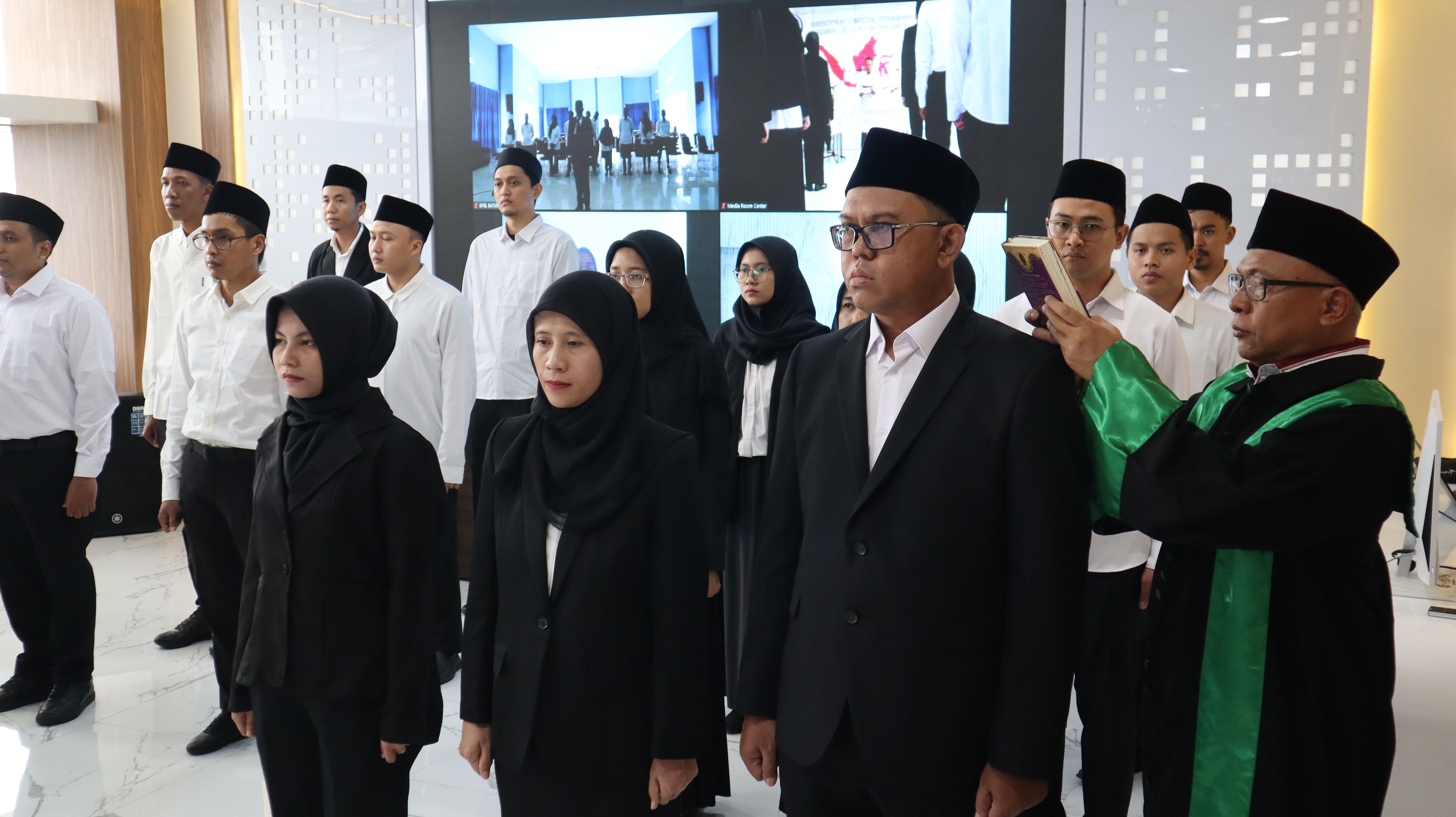 Pengambilan Sumpah Jabatan Pegawai Pemerintah dengan Perjanjian Kerja (PPPK) di lingkup Direktorat Jenderal Perikanan Budi Daya 2024