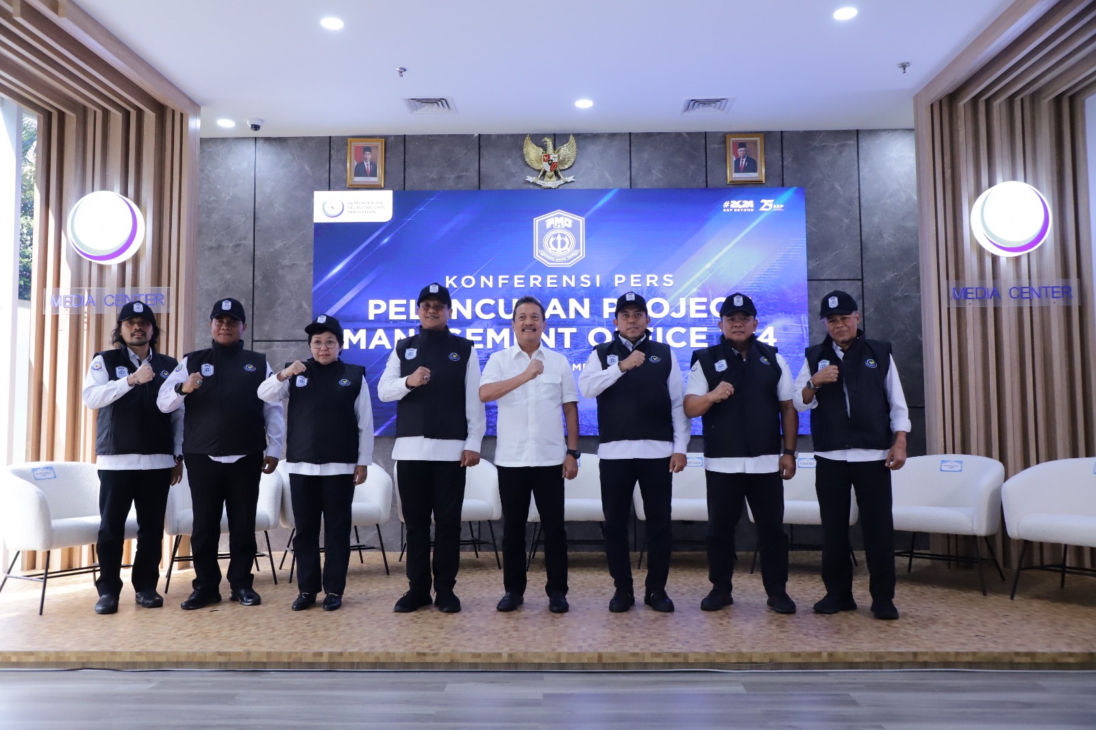 Kementerian Kelautan dan Perikanan resmi memiliki Project Management Office (PMO) 724 untuk memastikan terlaksananya transformasi tata kelola lobster di Tanah Air, sesuai Permen KP Nomor 7 tahun 2024.