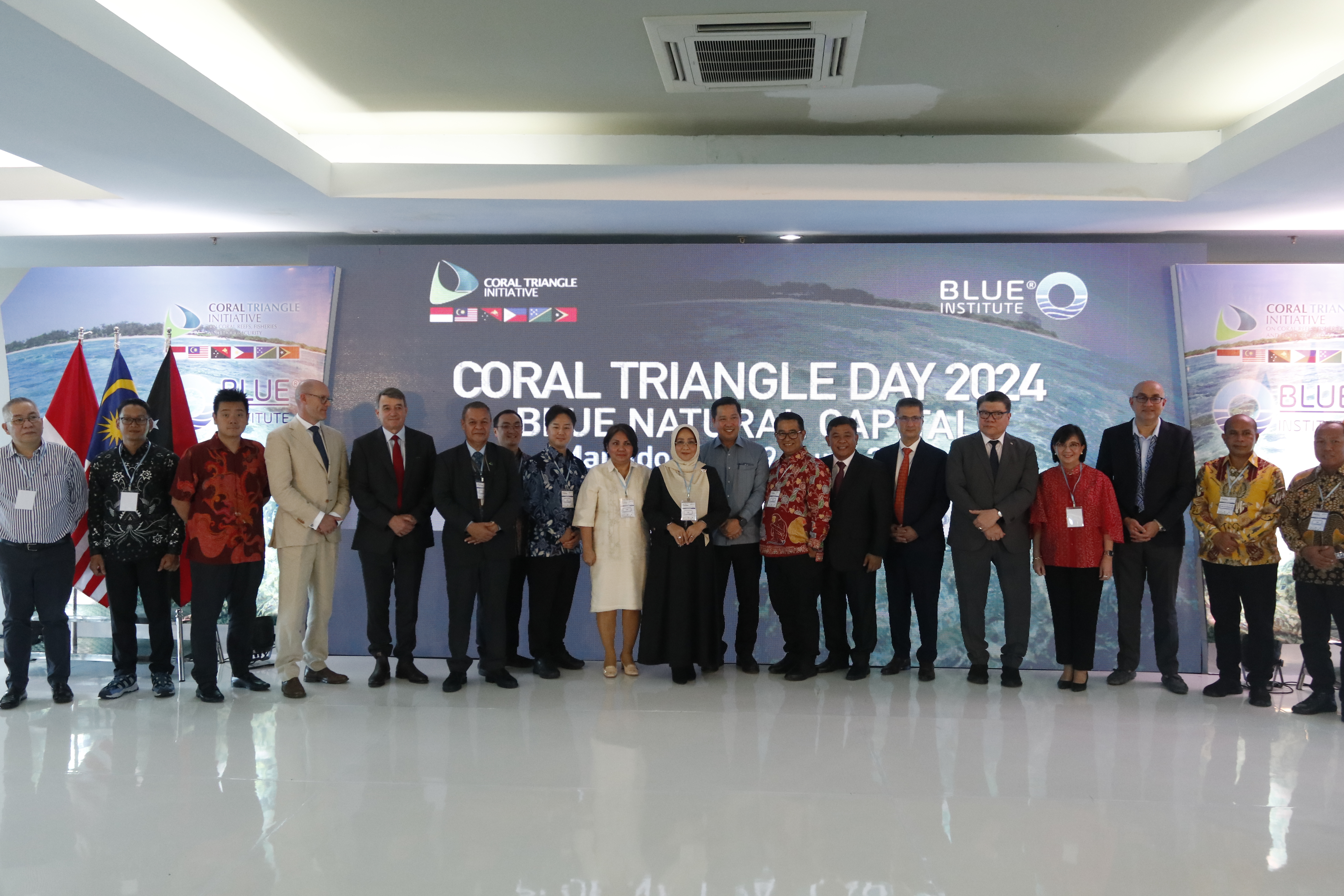 High Level Forum on Blue Natural Capital dalam rangka Coral Triangle Day di Manado