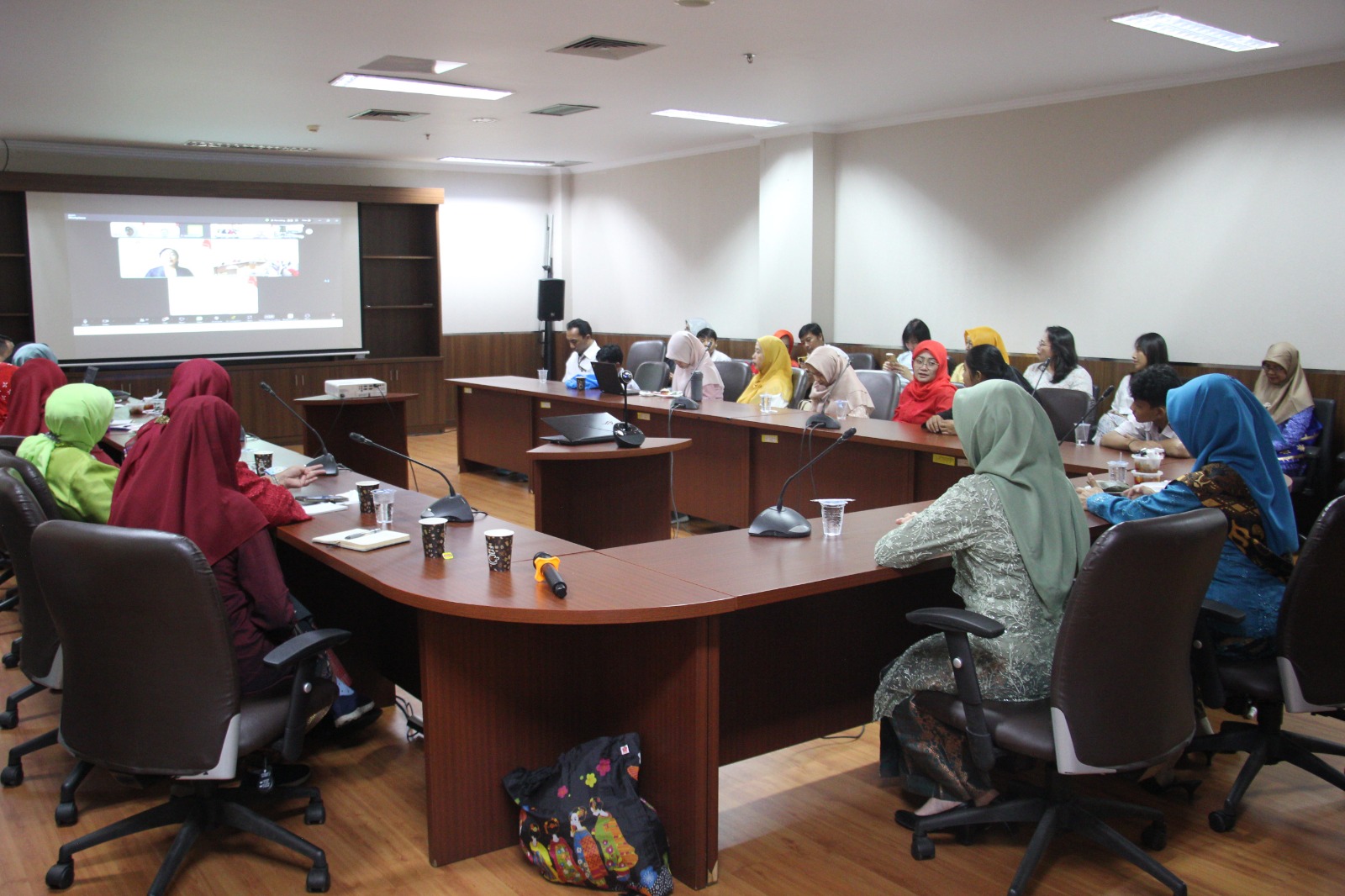 Ketua Dharma Wanita Persatuan BPPSDM KP Buka Sharing Budaya dan Penyerahan Dana Pendidikan lingkup BPPSDM KP Tahun 2024