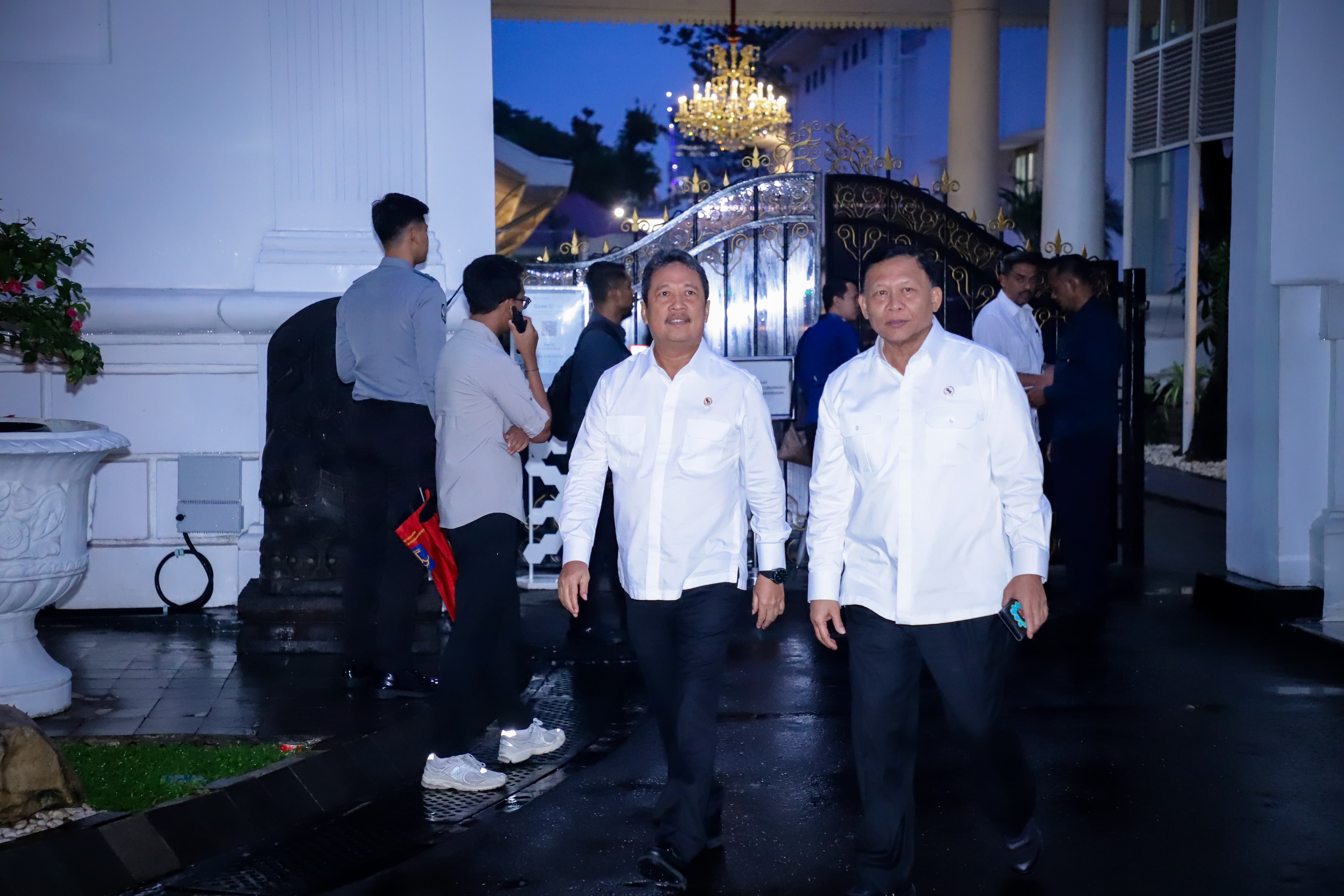 Peraturan Presiden (Perpres) tentang penghapusan utang Petani dan Nelayan di Istana Negara