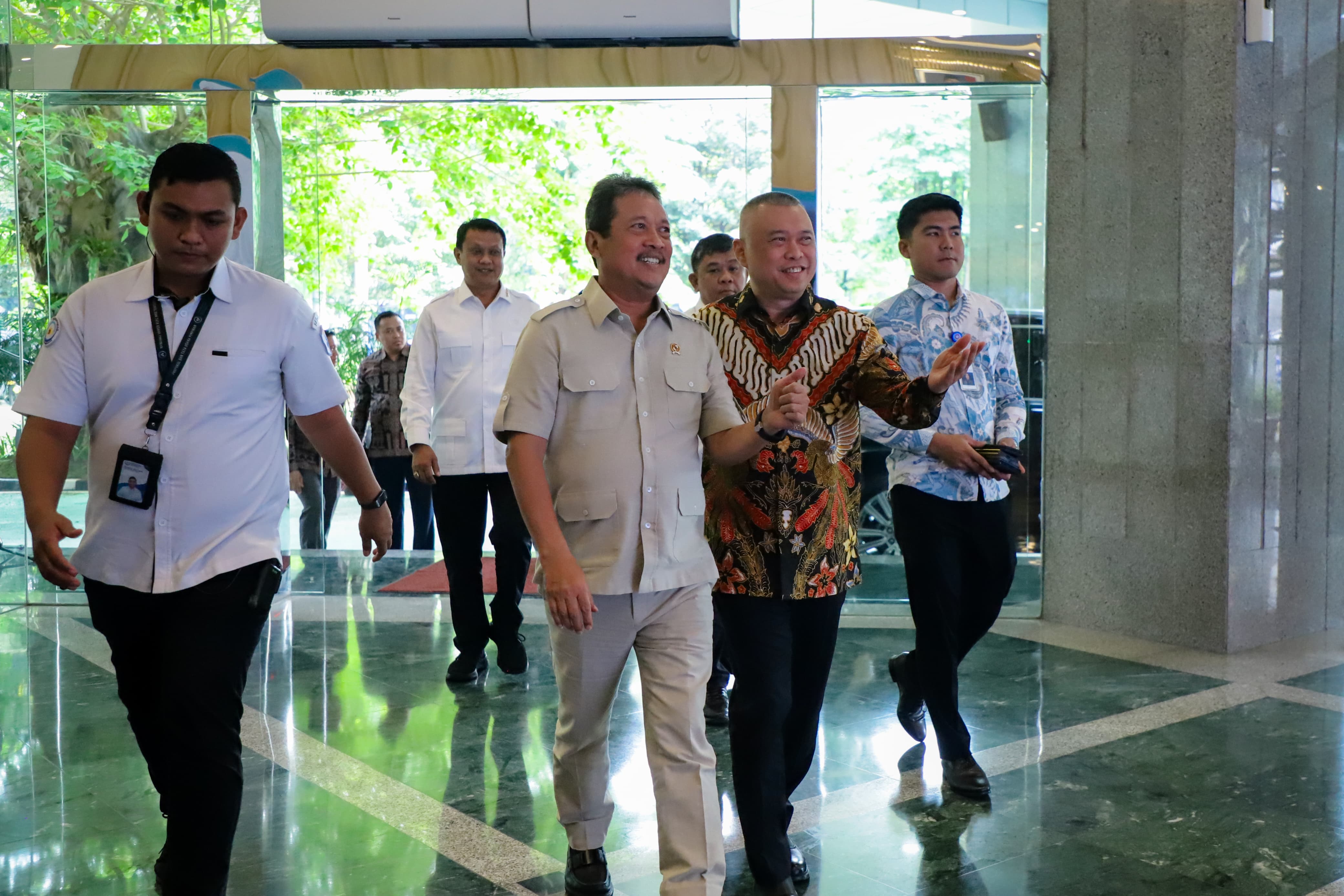 Bertemu dengan Menteri Perhubungan